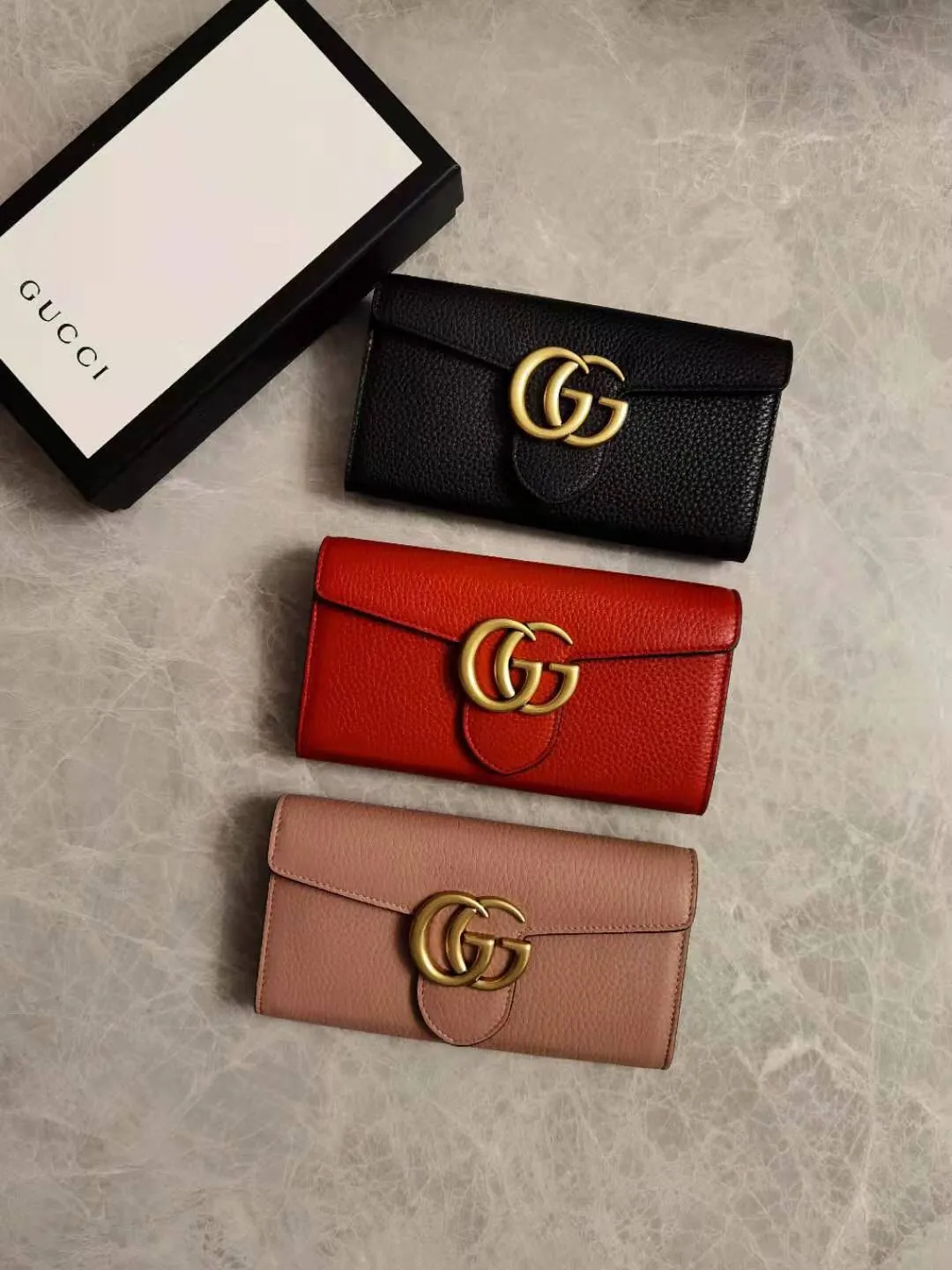 💰 420🇭🇺🇭🇺Original product! The latest model in the counter, 🦄🦄Top imported first-layer textured cowhide^_^24K high temperature electroplating hardware^_^Perfect stitching 🦄🦄Comparable to genuine products🦄🦄Model number: 400586 Color: black, nude pink, bright red, size: 19.5-10-2.5cm