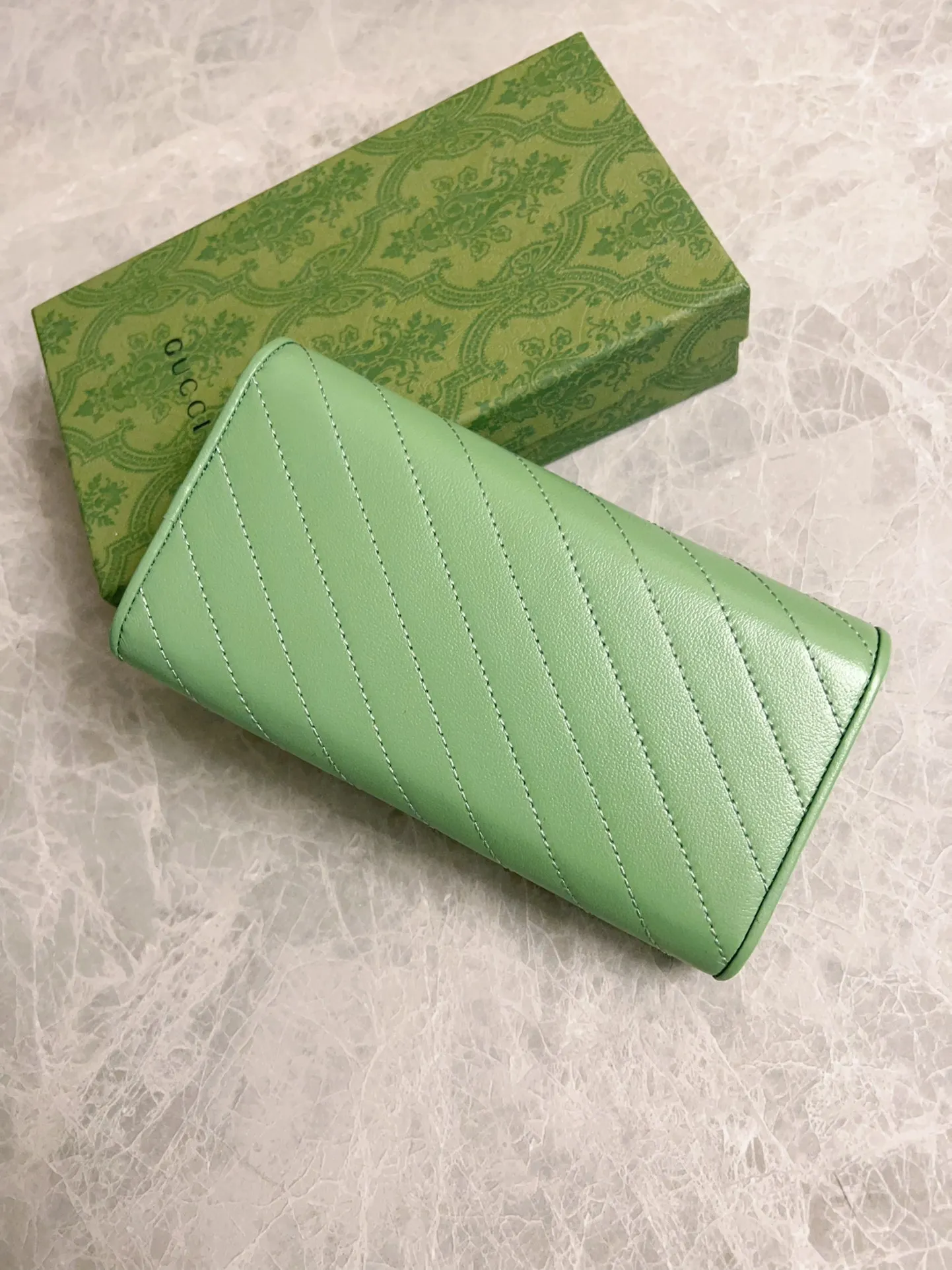 💰480🇭🇺🇭🇺Gucci Blondie series full zipper wallet Model: 760302 Size: 19.5x11x3cm (thick) Color: white, black, gray, brown, pink, green/original leather. Made in Italy