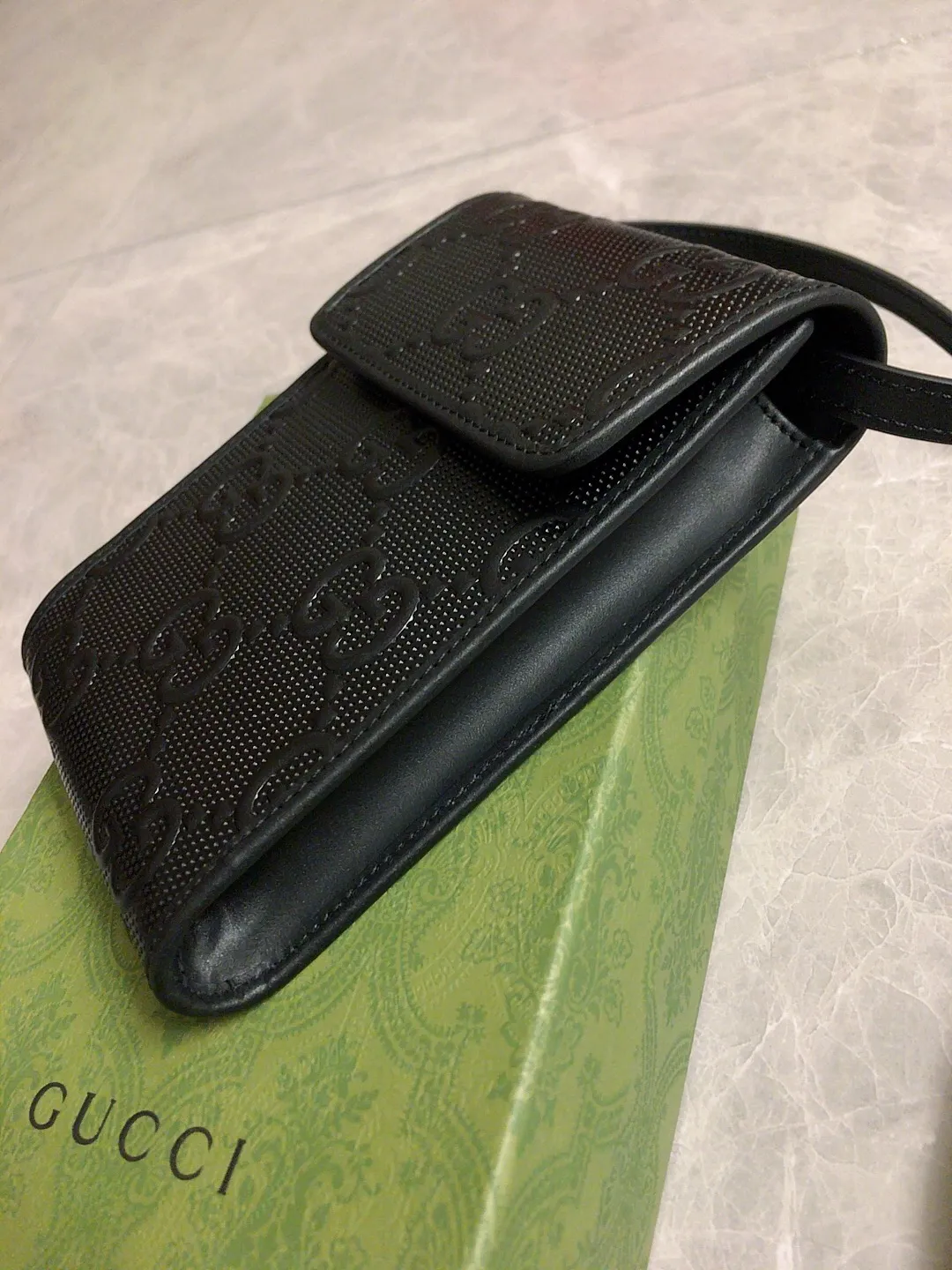 💰560🇭🇺🇭🇺gucci~2020 early autumn new style~Mobile phone bag 🧼🧼GG original factory cowhide cleverly integrated into punching holes and brand logo double G embossing🧼🧼Highlight the extraordinary design quality, simple and elegant, super large capacity, fashionable must-have item! Very practical🧼🧼Real shot, model: 625571, color: Kepi, size: 18×11×3.5cm