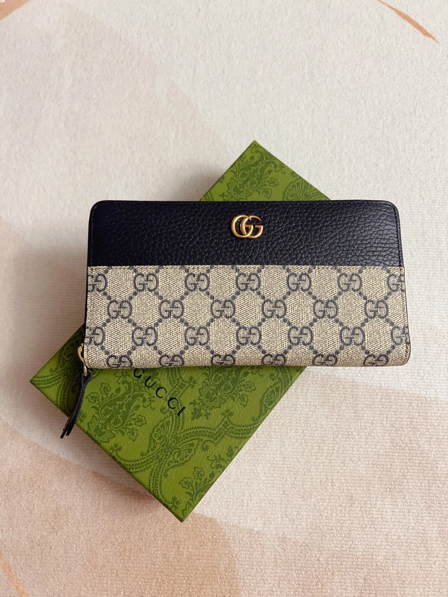 💰420🇭🇺🇭🇺gucci new product! Using imported original leather and imported thread,‼ ️The new Ophidia series❣ Made of calfskin imported from Italy, equipped with classic double G hardware, a new style and contour support are now available. A structural shape in which the inner side is divided into intervals. 😘Made from top overseas hardware, 💍Model: 456117, Color: Blue PVC, Size: W19xH10xD2.5cm