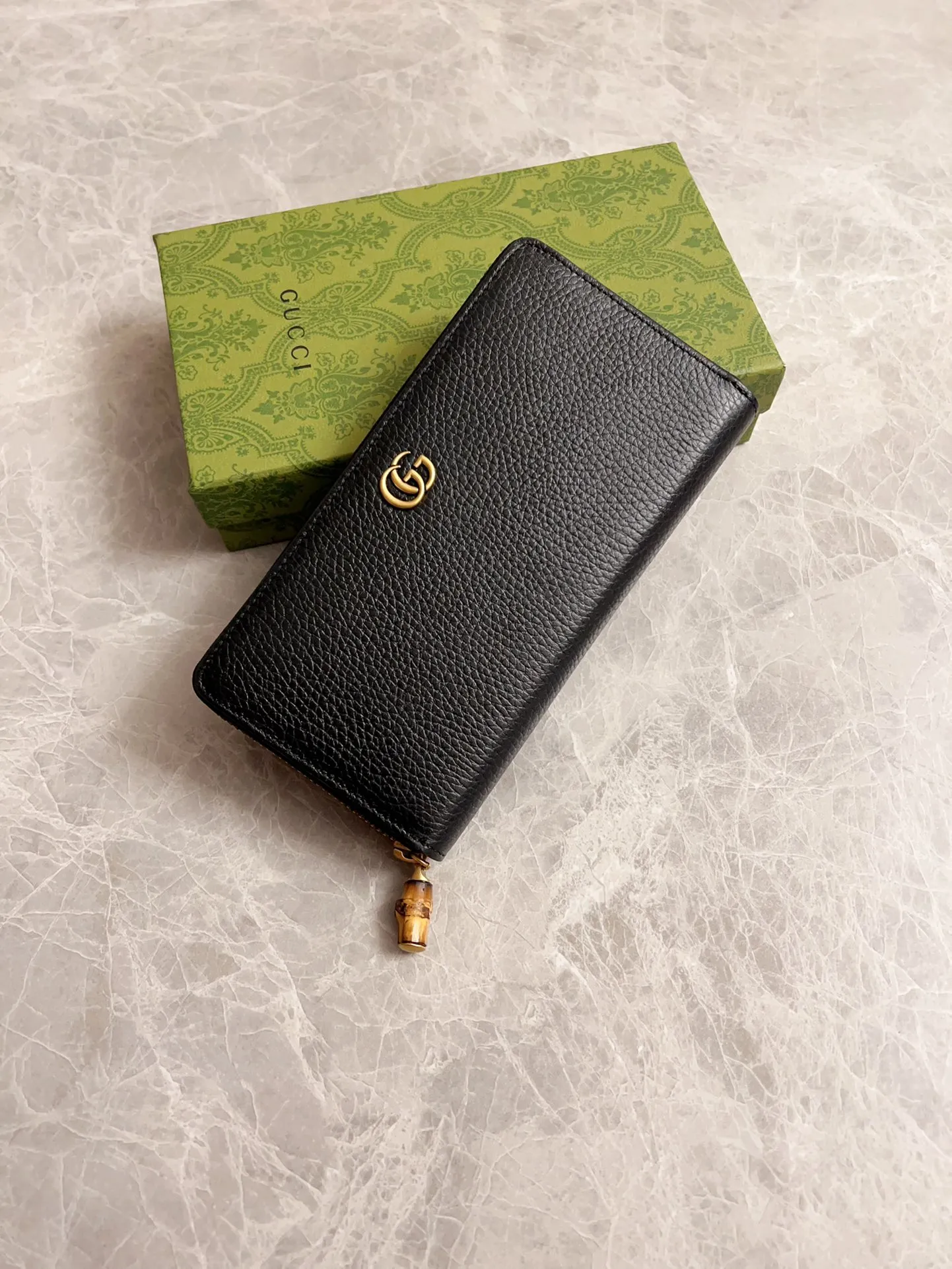 💰460 🇭🇺🇭🇺GG Marmont series long clips are available! Exquisite and generous! Model: 739499. Size: 19.5*11*3cm. Color: black/burgundy/brown/original leather.