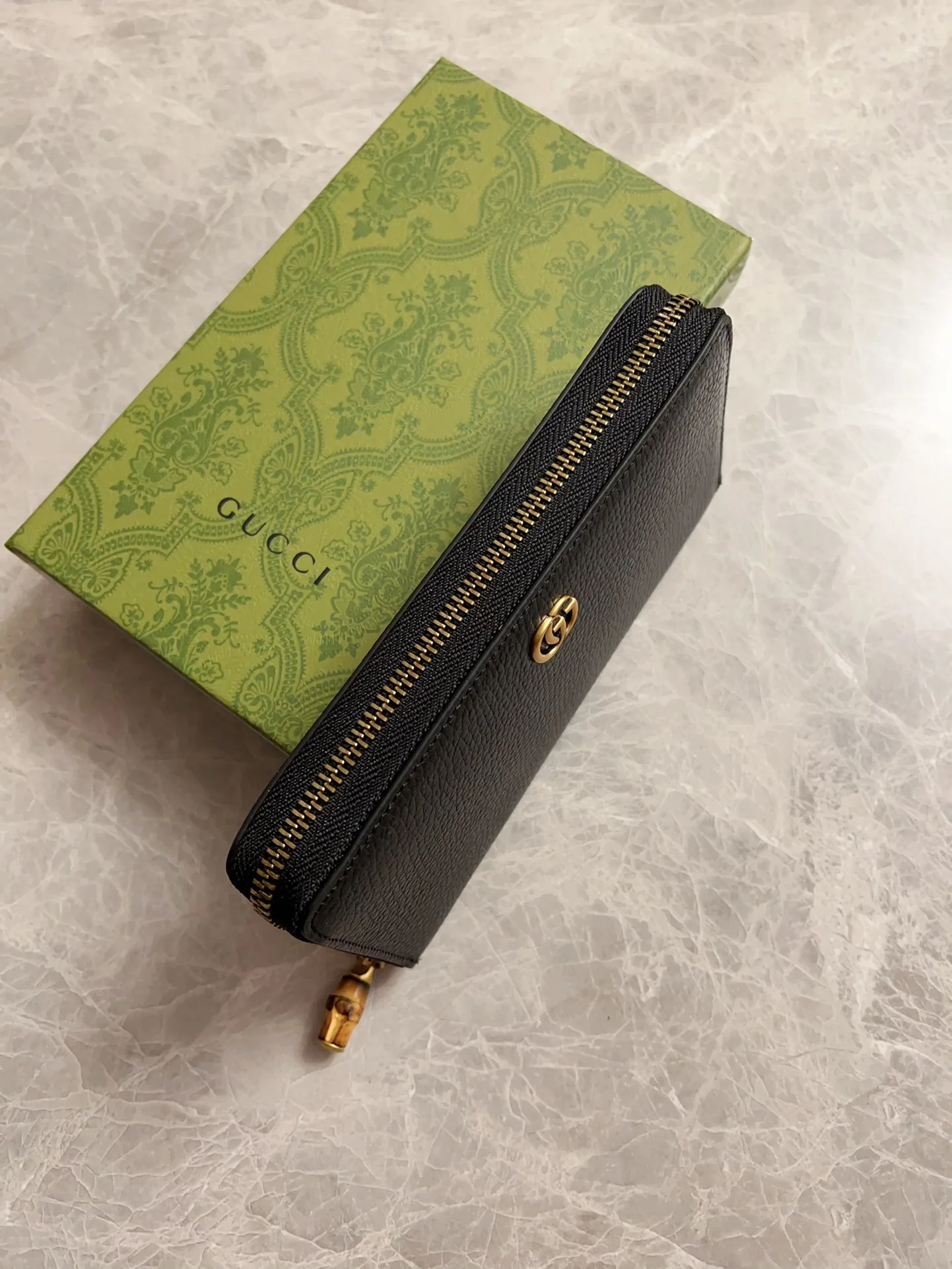 💰460 🇭🇺🇭🇺GG Marmont series long clips are available! Exquisite and generous! Model: 739499. Size: 19.5*11*3cm. Color: black/burgundy/brown/original leather.