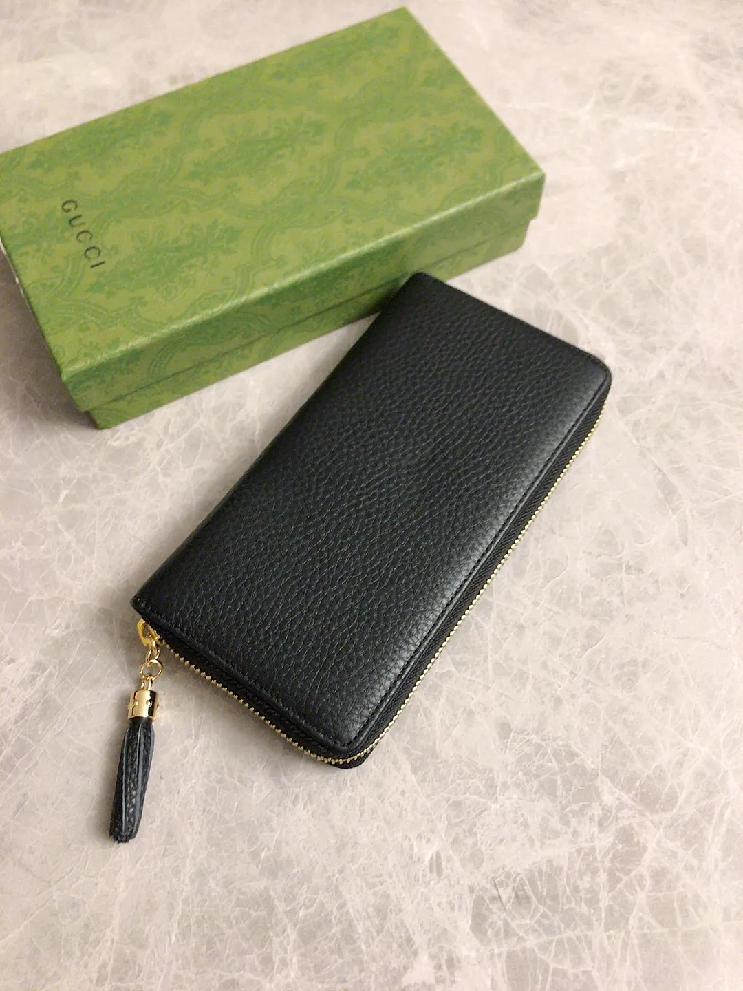 💰420 🇮🇹🇮🇹All the pictures above are in stock🗺🗺Be sure to do your best! ! Women's Zipper Wallet 308004 Original textured cowhide 🗺🗺Original hardware, low-key and elegant, super stylish, fashionable 🗺🗺 Black 🍻🍻Size 19.5-10-2.5