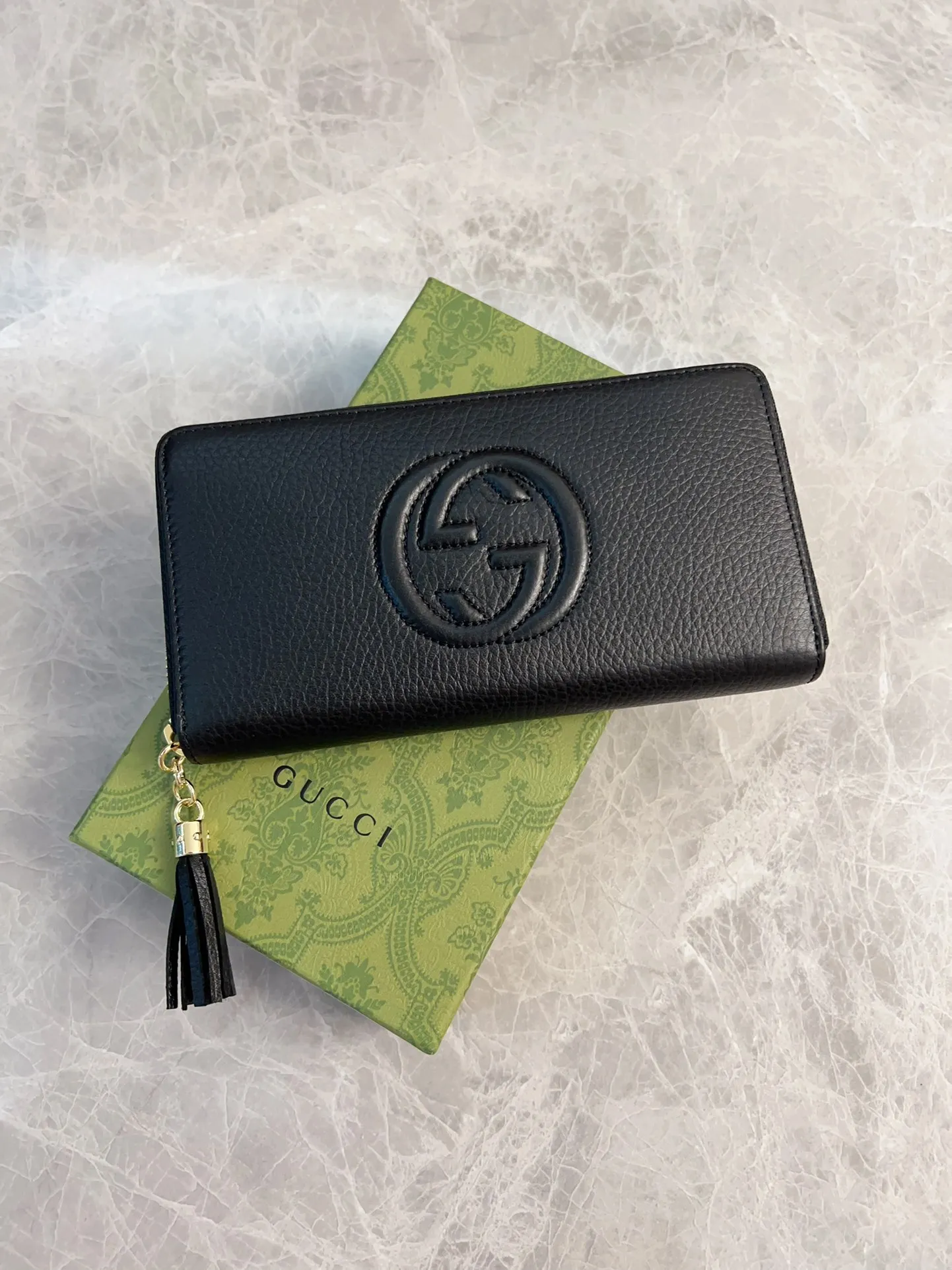 💰420 🇮🇹🇮🇹All the pictures above are in stock🗺🗺Be sure to do your best! ! Women's zipper wallet 308004 Original textured cowhide🗺🗺Original hardware, low-key and elegant, super stylish, fashionable 🗺🗺 Black and bright red🍻🍻Size 19.5-10-2.5