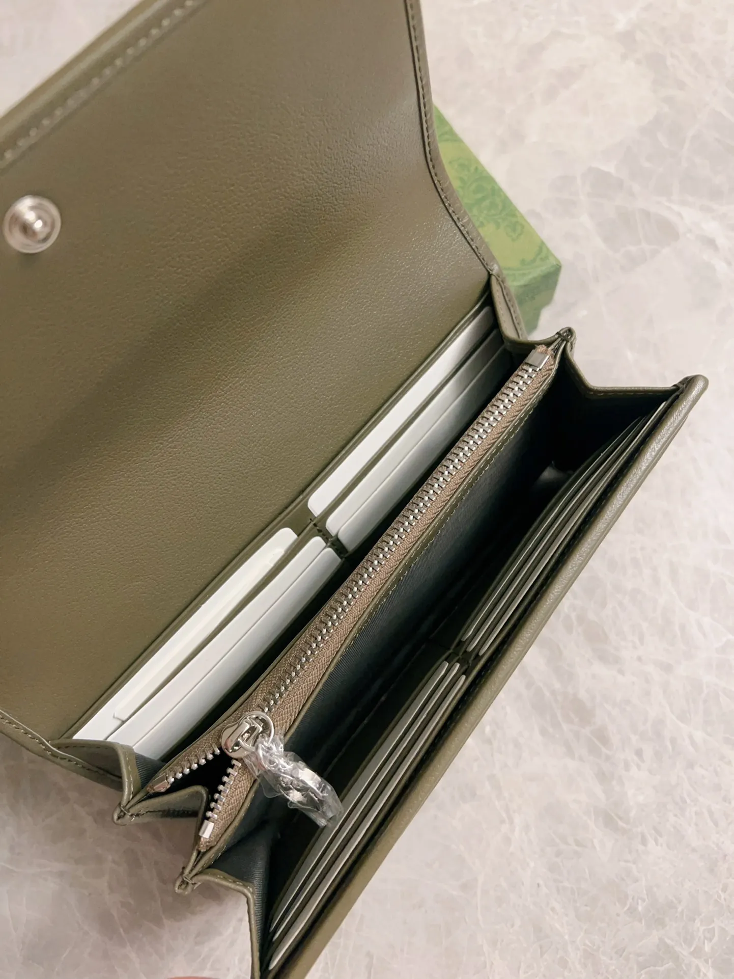💰480🇭🇺🇭🇺Gucci Blondie series full zipper wallet Model: 760302 Size: 19.5x11x3cm (thick) Color: white, black, gray, brown, pink, green/original leather. Made in Italy