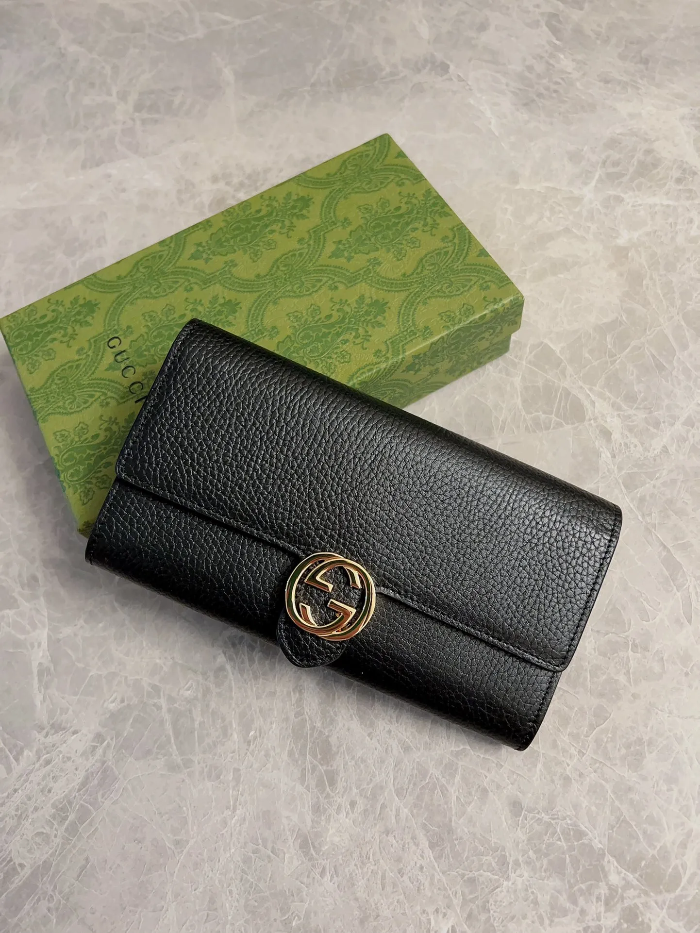 💰440 🇭🇺🇭🇺The latest model Original Ferrari leather ~ Pressed GⓂ️Ⓜ️Original double G hardware Ⓜ️Ⓜ️Exquisite oil edges! Model: 615524, Size: 19x10x2.5cm, Color: Grain
