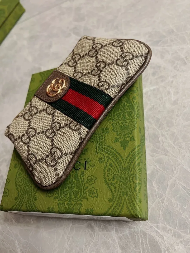 💰340🇭🇺🇭🇺GG brand new small coin purse~lipstick bag🪅🪅made of imported cowhide leather and PVC , 🪅🪅 with exquisite original factory double G hardware 🪅🪅, flexible and unique hook buckle, small and exquisite, great effect, model: 671722, color: brown pvc, size: 12x7.5x1.5cm