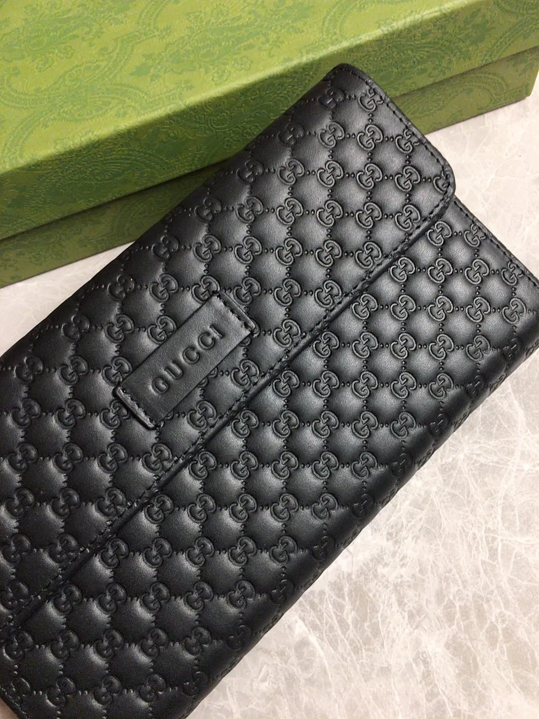 💰560🇭🇺🇭🇺The latest 30% off zipper wallet~original leather small G🌶🌶No matter the materials, workmanship, logo, stamping, wiring, every detail will fully express the wonderful connotation of 🌶🌶Novel style, practical and generous, 🌶🌶Model number: 449364 Size: 20 *10*4cm Color: black,