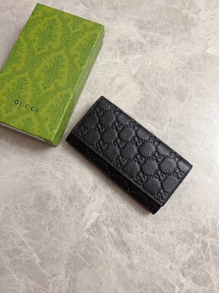 💰 380 🇮🇹🇮🇹New GG Emblem series super soft pink embossed/full leather wallet/card holder💋💋Model: 815901, size: 11x9x3cm