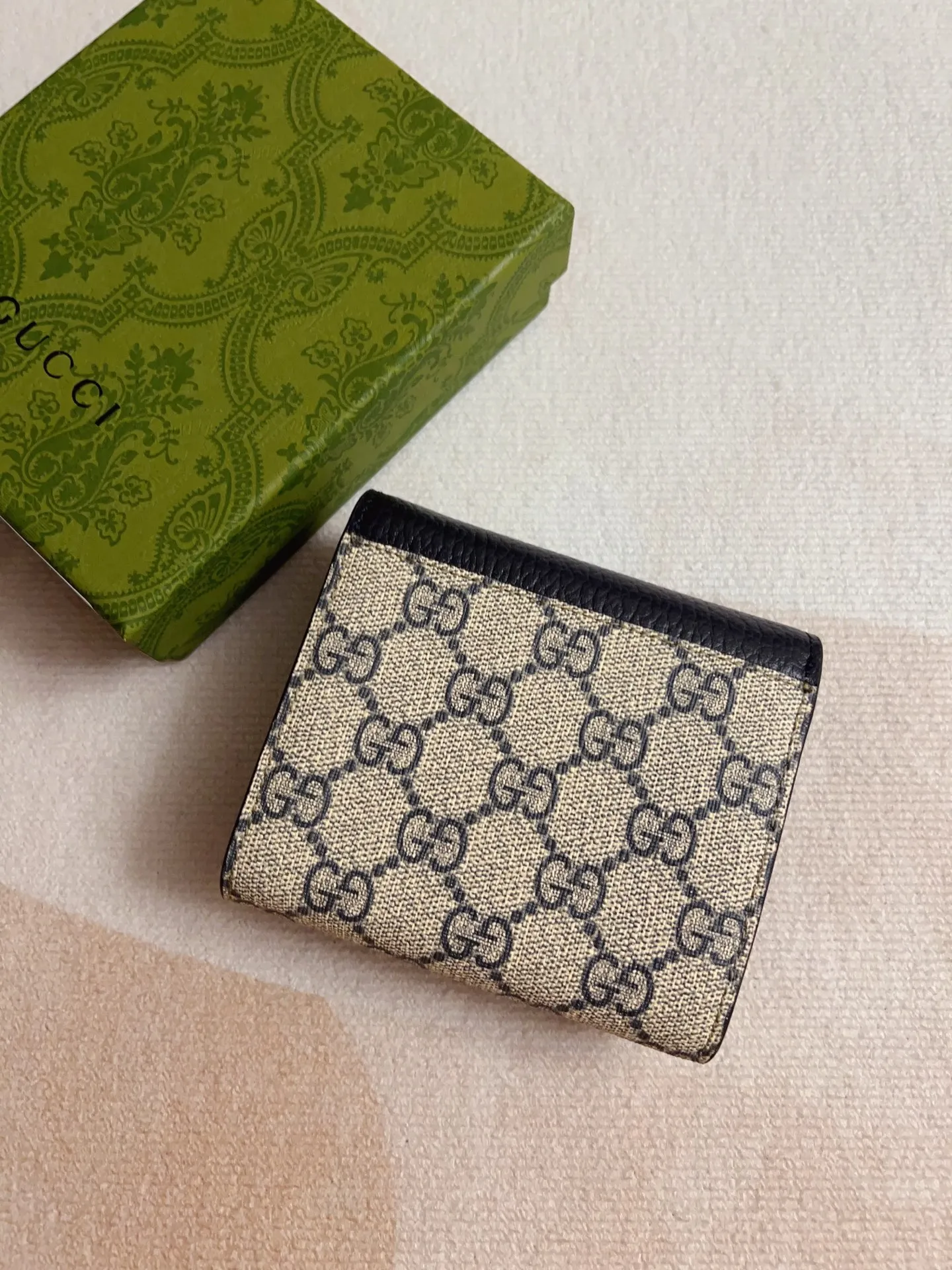 💰420🇭🇺🇭🇺gucci new product! Using imported original leather and imported thread,‼ ️The new Ophidia series❣ Made of calfskin imported from Italy, equipped with classic double G hardware, a new style and contour support are now available. A structural shape in which the inner side is divided into intervals. 😘Made from top overseas hardware, 💍Model: 598587, Color: blue PVC, Size: 12x10x3cm