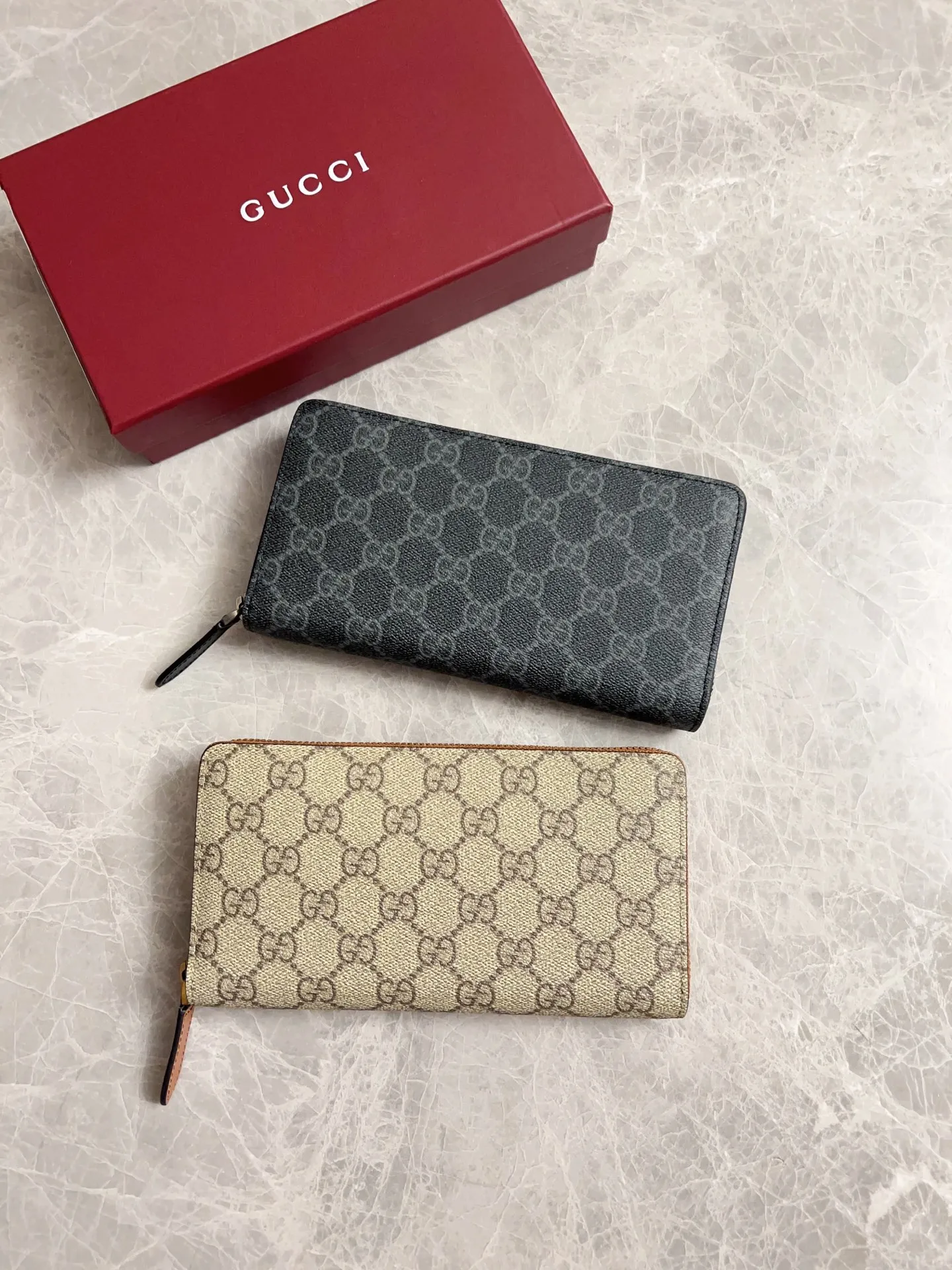 💰430 🇭🇺🇭🇺GG Emblem series reinterprets the classic double G pattern with creative design and innovative functions, 🍃🍃new granular PVC fabric with original factory calfskin, fashionable and versatile! 🍃🍃Brown, black Style number: 821207 Size: 19x10x 2.5cm