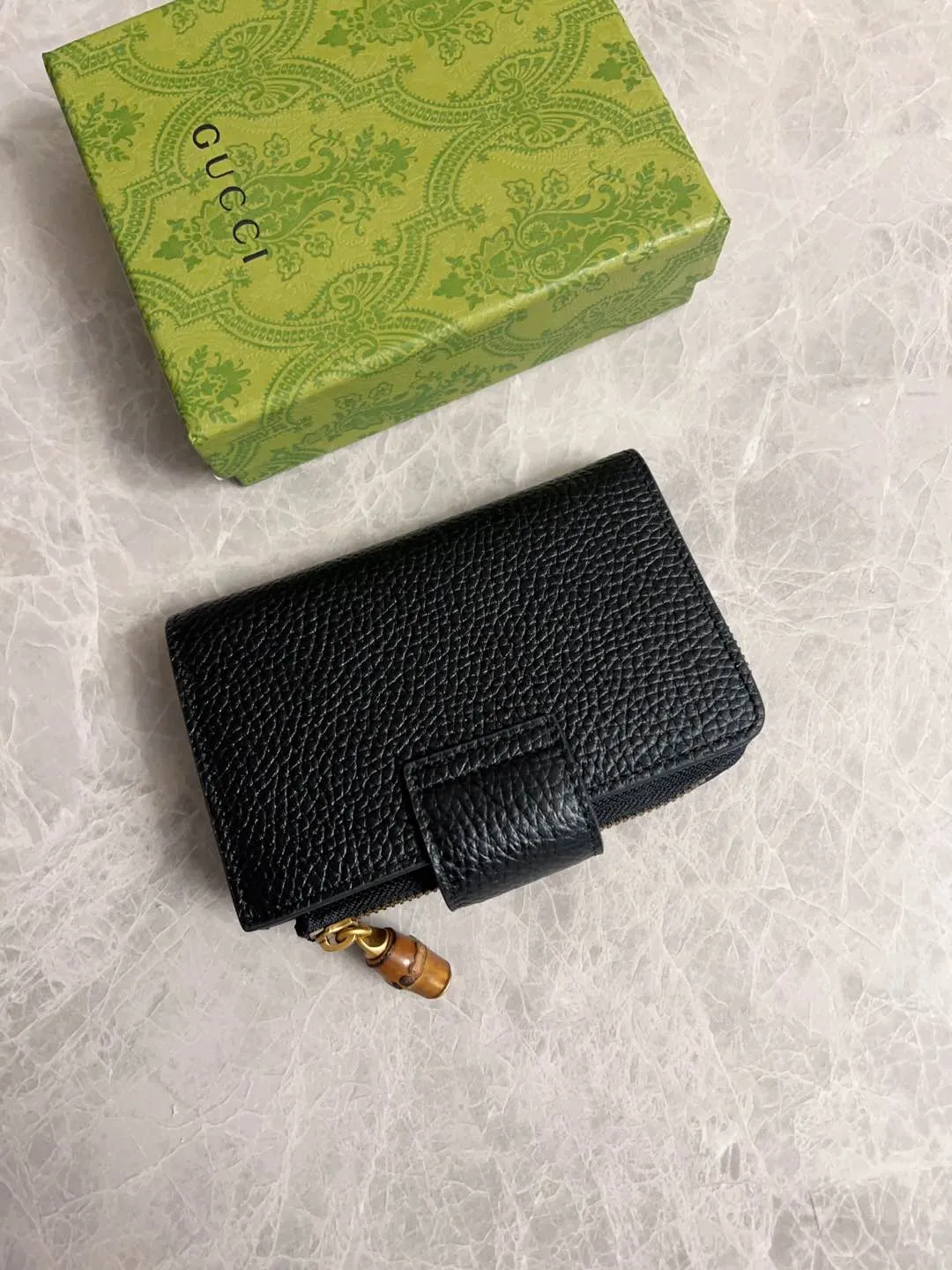 💰420 🇭🇺🇭🇺GG Marmont series card holder has arrived! Exquisite and generous! Model: 739498 Dimensions: 13x8.5x2cm. Color: black/burgundy/brown/original leather.