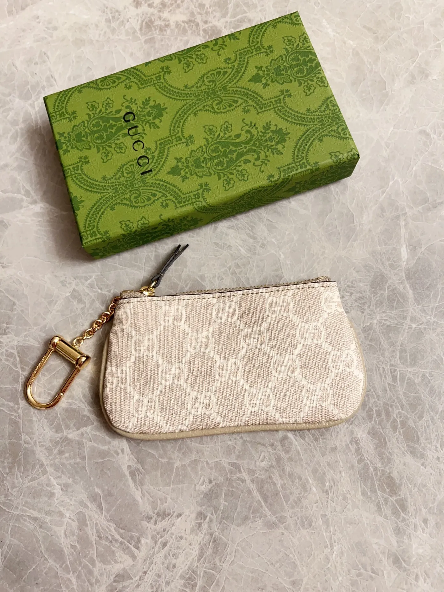 💰340 🇭🇺🇭🇺GG brand new small coin purse ~ lipstick bag 🪅🪅 Made of imported cowhide leather and PVC , 🪅🪅 with exquisite original factory double G hardware 🪅🪅, flexible and unique hook buckle, small and exquisite, great effect, model: 772321, color: khaki pvc, size: 12x7.5x1.5cm
