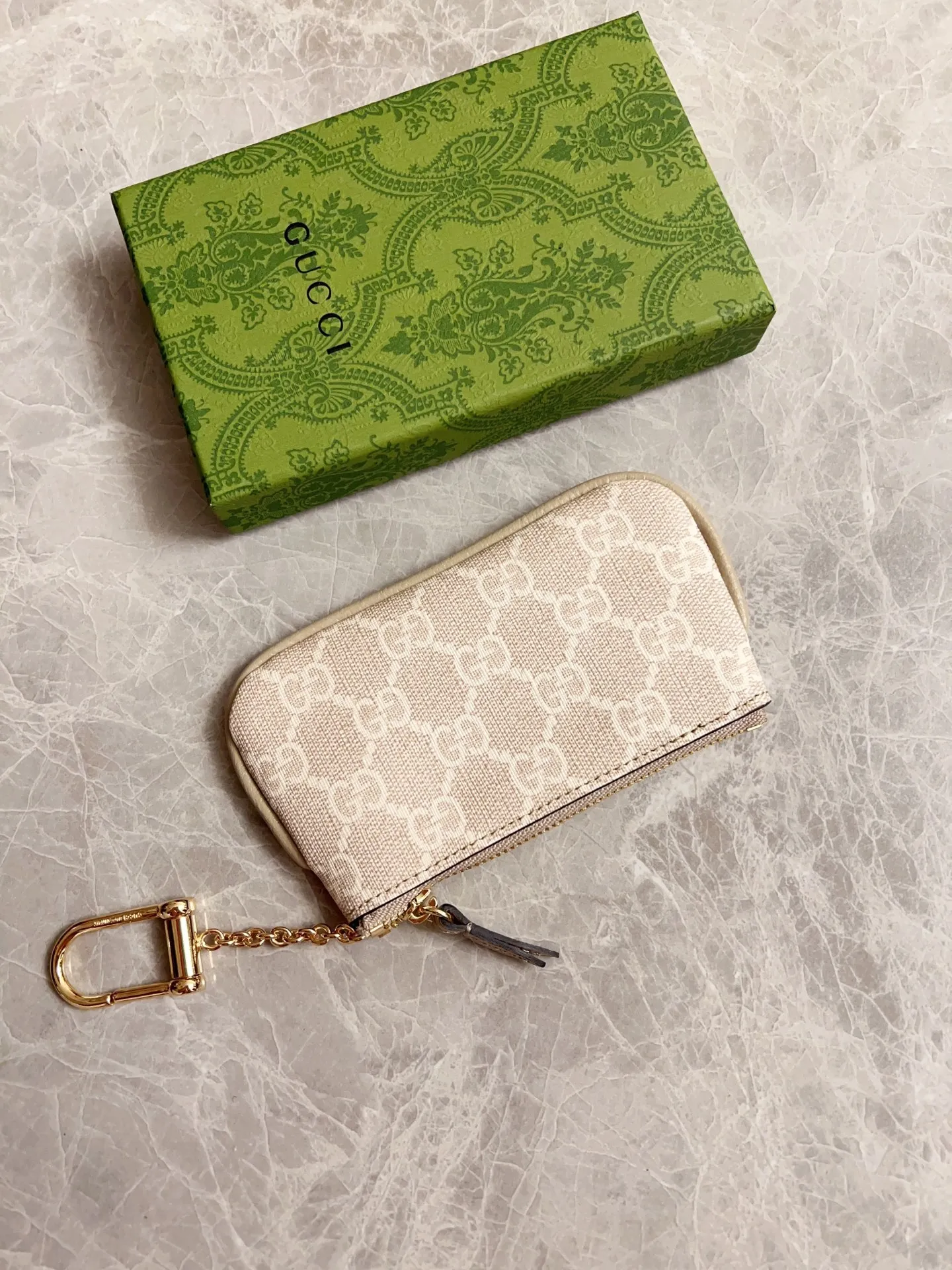 💰340 🇭🇺🇭🇺GG brand new small coin purse ~ lipstick bag 🪅🪅 Made of imported cowhide leather and PVC , 🪅🪅 with exquisite original factory double G hardware 🪅🪅, flexible and unique hook buckle, small and exquisite, great effect, model: 772321, color: khaki pvc, size: 12x7.5x1.5cm
