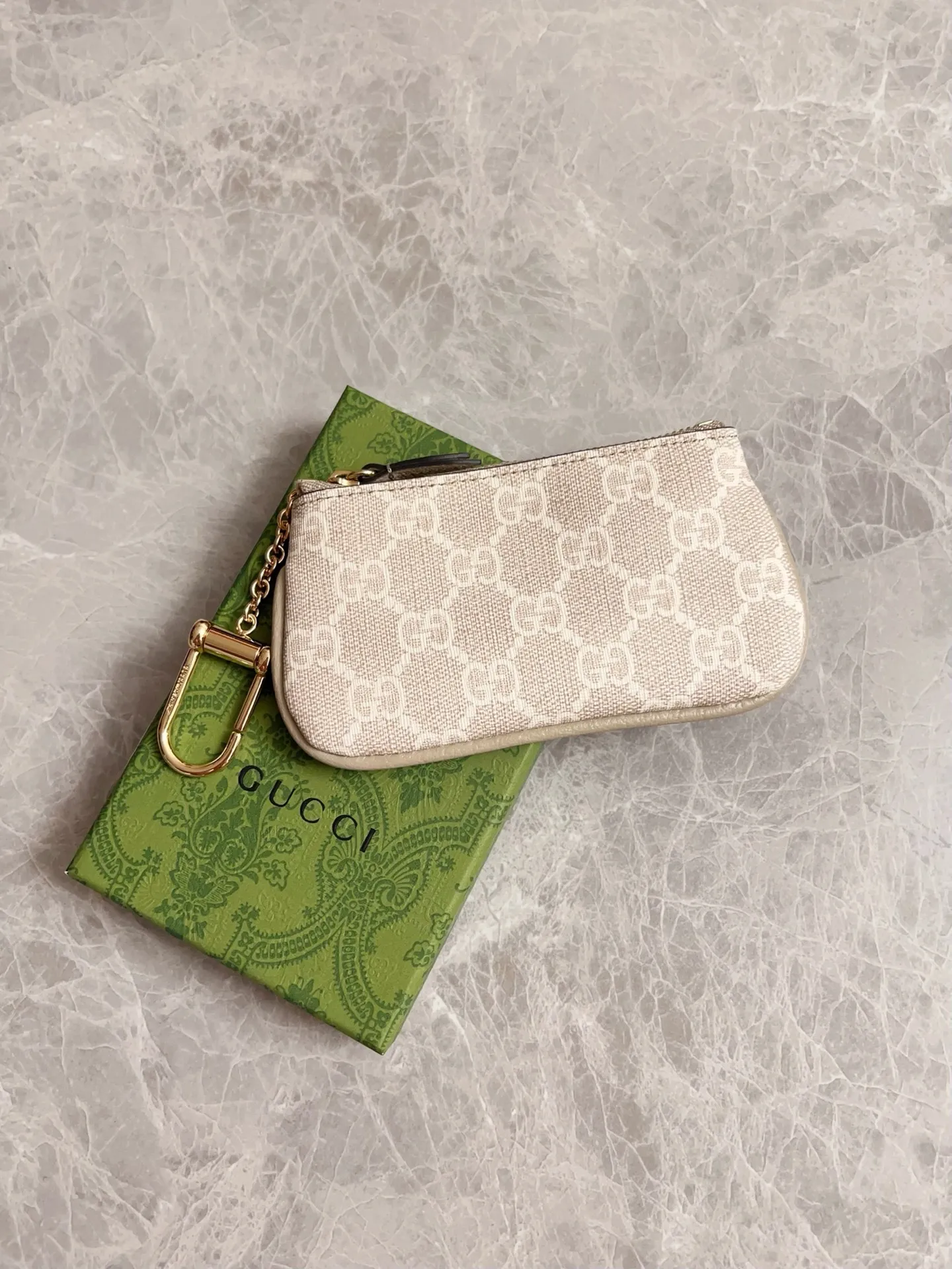 💰340 🇭🇺🇭🇺GG brand new small coin purse ~ lipstick bag 🪅🪅 Made of imported cowhide leather and PVC , 🪅🪅 with exquisite original factory double G hardware 🪅🪅, flexible and unique hook buckle, small and exquisite, great effect, model: 772321, color: khaki pvc, size: 12x7.5x1.5cm