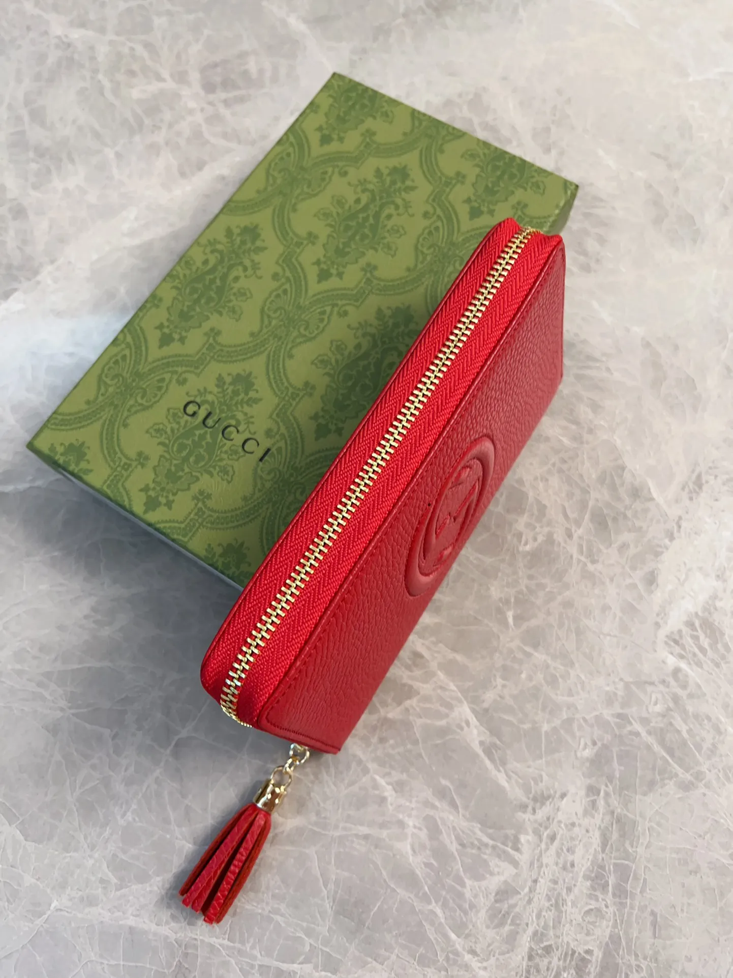 💰420 🇮🇹🇮🇹All the pictures above are in stock🗺🗺Be sure to do your best! ! Women's zipper wallet 308004 Original textured cowhide🗺🗺Original hardware, low-key and elegant, super stylish, fashionable 🗺🗺 Black and bright red🍻🍻Size 19.5-10-2.5