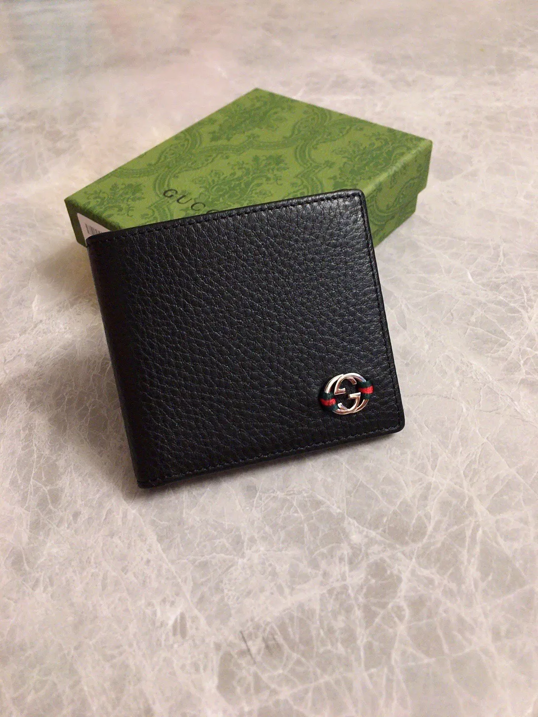💰280 🇮🇹🇮🇹All the pictures above are in stock🗺🗺Be sure to do your best! 365464 original textured cowhide 🗺🗺 low-key and elegant, super stylish, fashionable 🗺🗺 black 🍻🍻 size 11~9cm