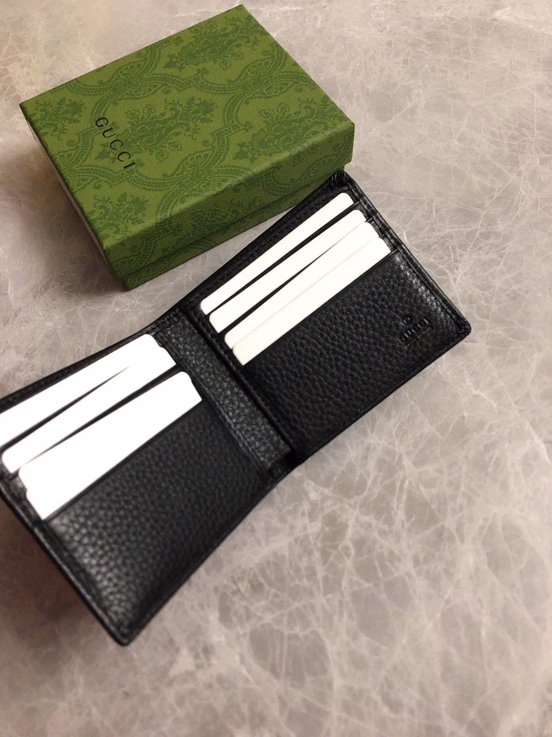 💰280 🇮🇹🇮🇹All the pictures above are in stock🗺🗺Be sure to do your best! 365464 original textured cowhide 🗺🗺 low-key and elegant, super stylish, fashionable 🗺🗺 black 🍻🍻 size 11~9cm