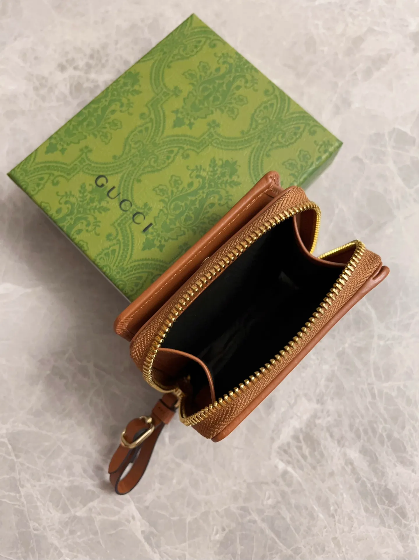 💰440 🇮🇹🇮🇹Gucci’s latest GG Supreme premium PVC with original cowhide small wallet🌾🌾Model: 819131, size: 11×10x3cm