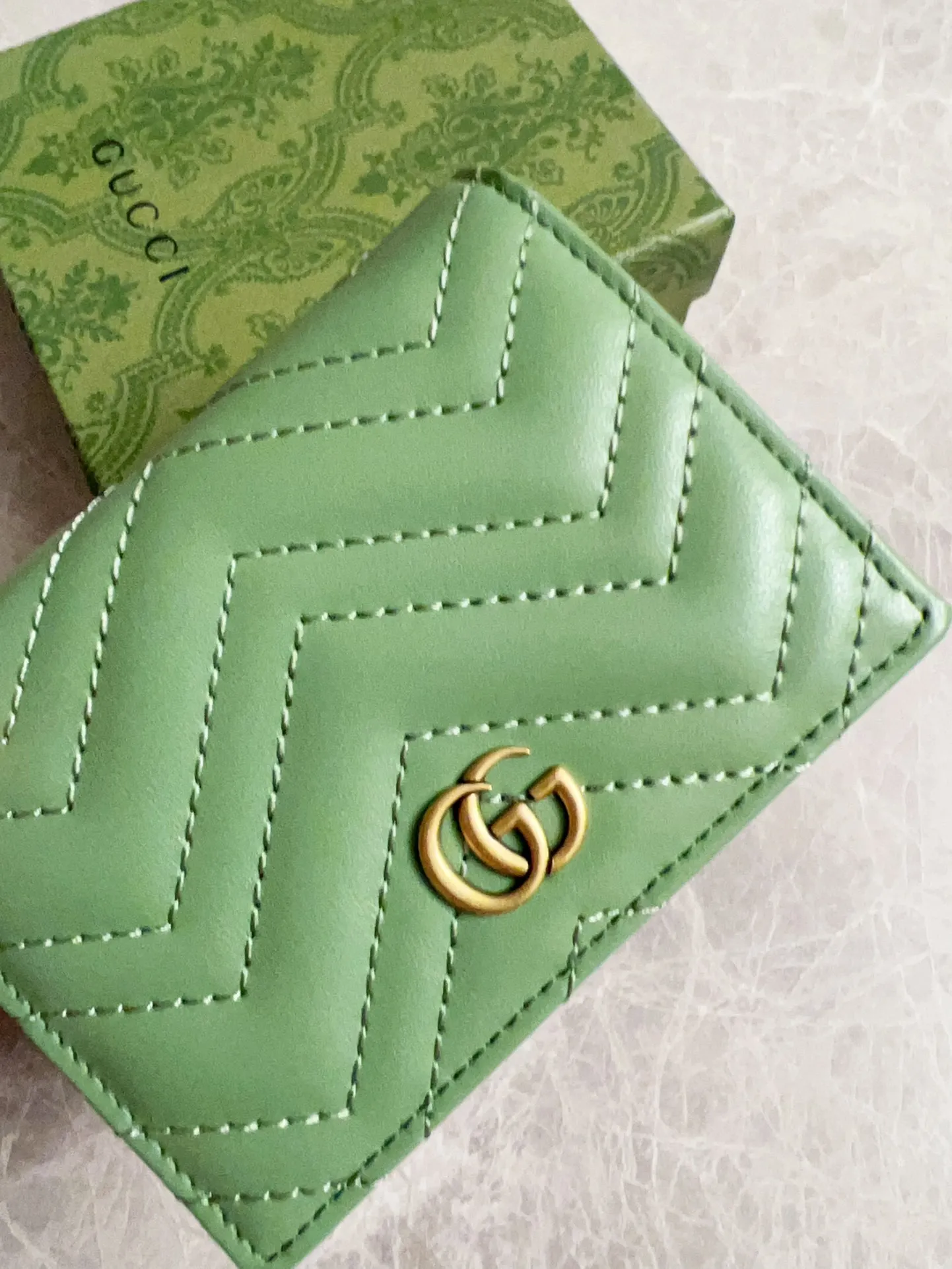 💰350🇮🇹🇮🇹Gucci’s latest avocado green🥑🥑～Counter quality, top-quality original goods, real photos! 🥑🥑Model: 466492, size: width 11X height 8X side width 2.5. 🥑🥑