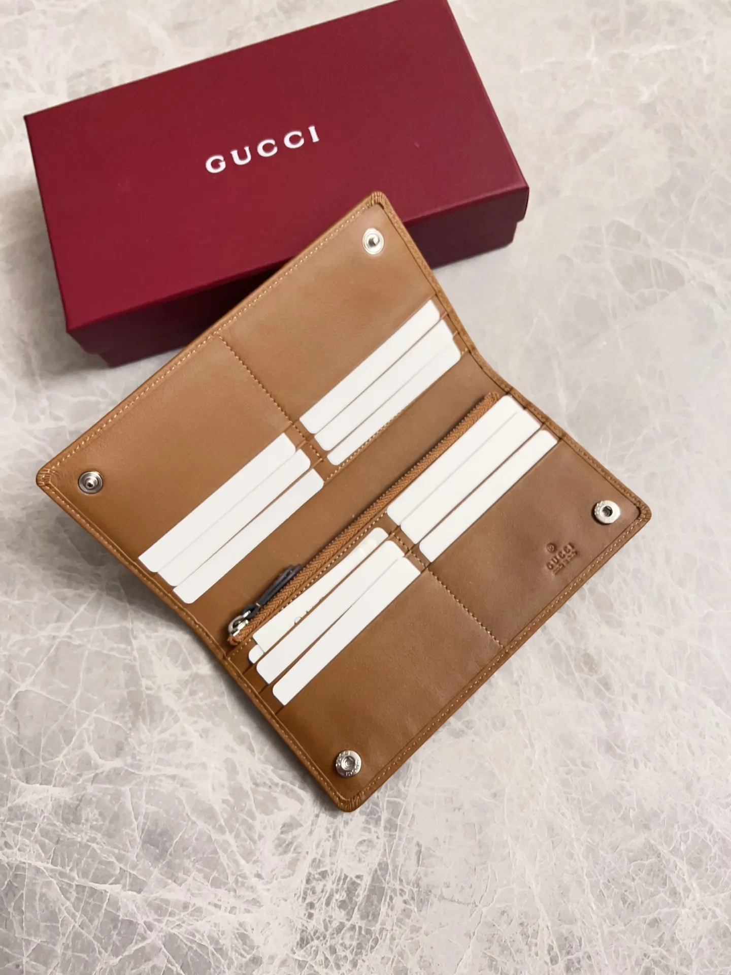 💰450 🇭🇺🇭🇺Original product! 🧽🧽jackie1961 denim denim series launches a new compact and noble style🧽🧽White hardware buckles and washed denim make the whole design exude elegance and timelessness🧽🧽Exquisite and fashionable! 🧽🧽Model: 821802, size: 19x10cm, color: denim/brown leather