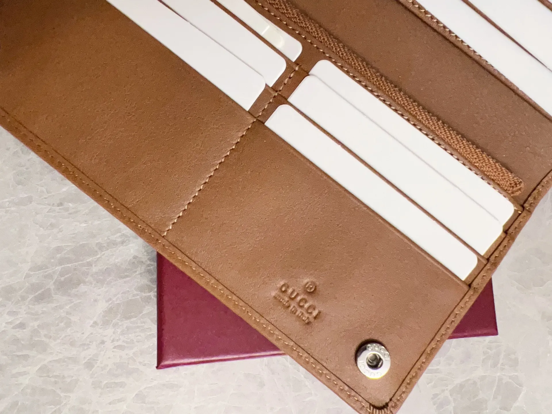 💰450 🇭🇺🇭🇺Original product! 🧽🧽jackie1961 denim denim series launches a new compact and noble style🧽🧽White hardware buckles and washed denim make the whole design exude elegance and timelessness🧽🧽Exquisite and fashionable! 🧽🧽Model: 821802, size: 19x10cm, color: denim/brown leather