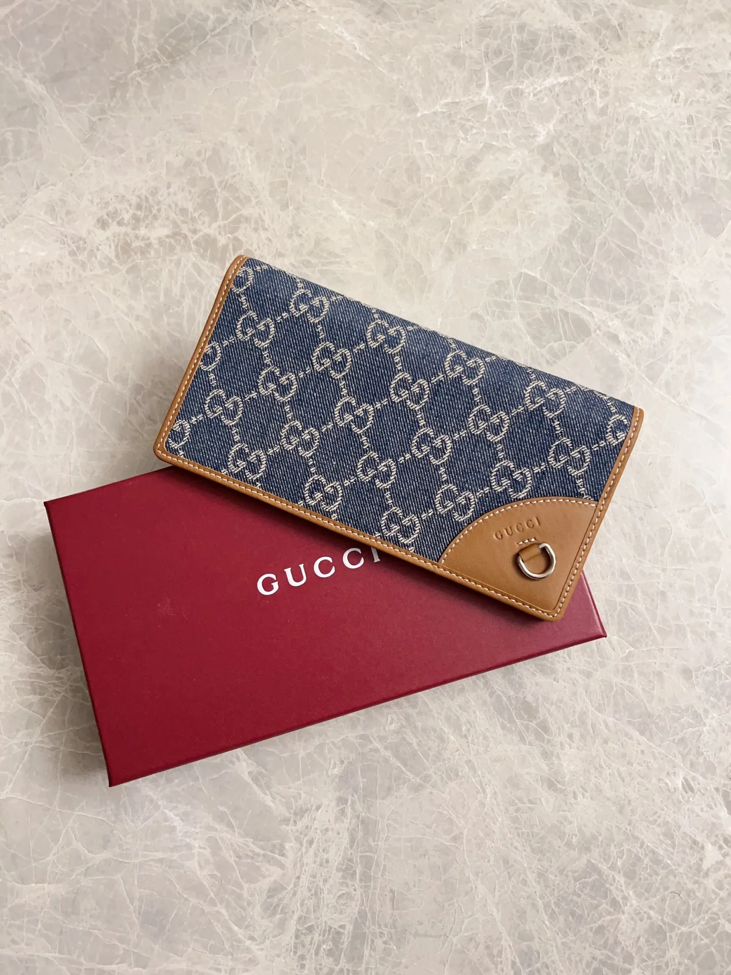 💰450 🇭🇺🇭🇺Original product! 🧽🧽jackie1961 denim denim series launches a new compact and noble style🧽🧽White hardware buckles and washed denim make the whole design exude elegance and timelessness🧽🧽Exquisite and fashionable! 🧽🧽Model: 821802, size: 19x10cm, color: denim/brown leather