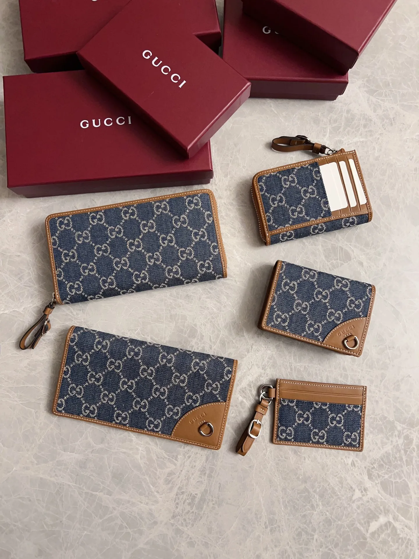 💰450 🇭🇺🇭🇺Original product! 🧽🧽jackie1961 denim denim series launches a new compact and noble style🧽🧽White hardware buckles and washed denim make the whole design exude elegance and timelessness🧽🧽Exquisite and fashionable! 🧽🧽Model: 821802, size: 19x10cm, color: denim/brown leather
