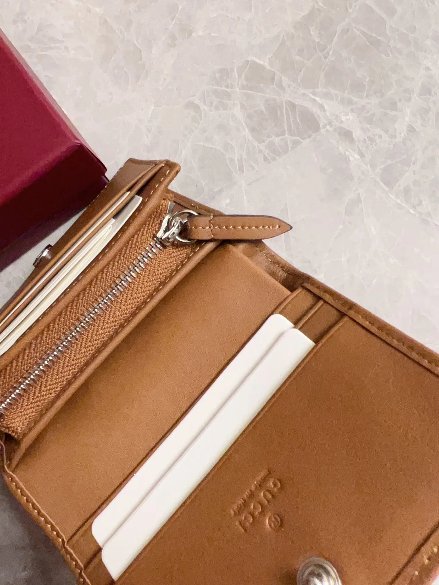 💰380 🇭🇺🇭🇺Original product! 🧽🧽jackie1961 denim denim series launches a new compact and noble style🧽🧽White hardware buckles and washed denim make the whole design exude elegance and timelessness🧽🧽Exquisite and fashionable! 🧽🧽Model: 820692, size: 11x8.5x3cm, color: denim/brown leather