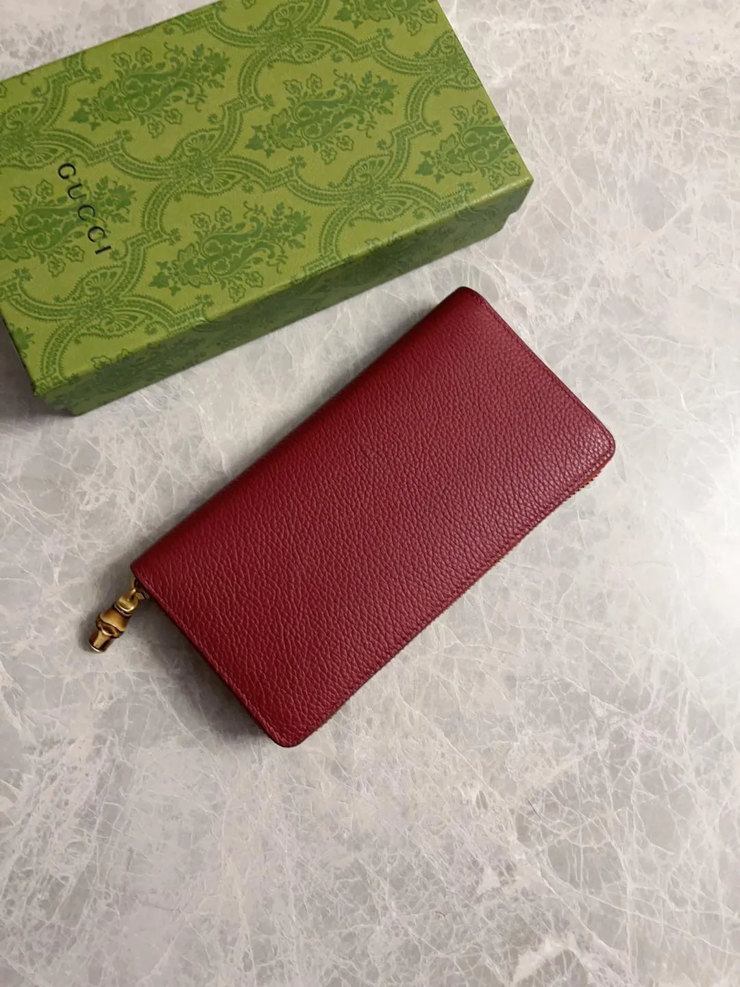 💰460 🇭🇺🇭🇺GG Marmont series long clips are available! Exquisite and generous! Model: 739499. Size: 19.5*11*3cm. Color: black/burgundy/brown/original leather.