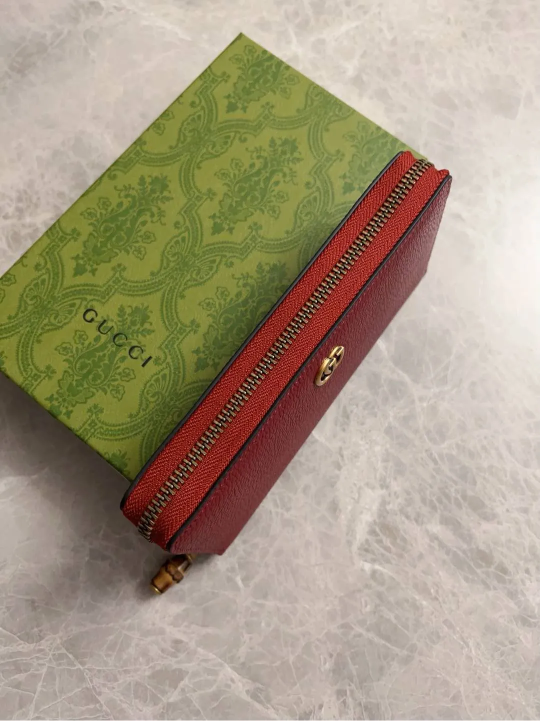 💰460 🇭🇺🇭🇺GG Marmont series long clips are available! Exquisite and generous! Model: 739499. Size: 19.5*11*3cm. Color: black/burgundy/brown/original leather.