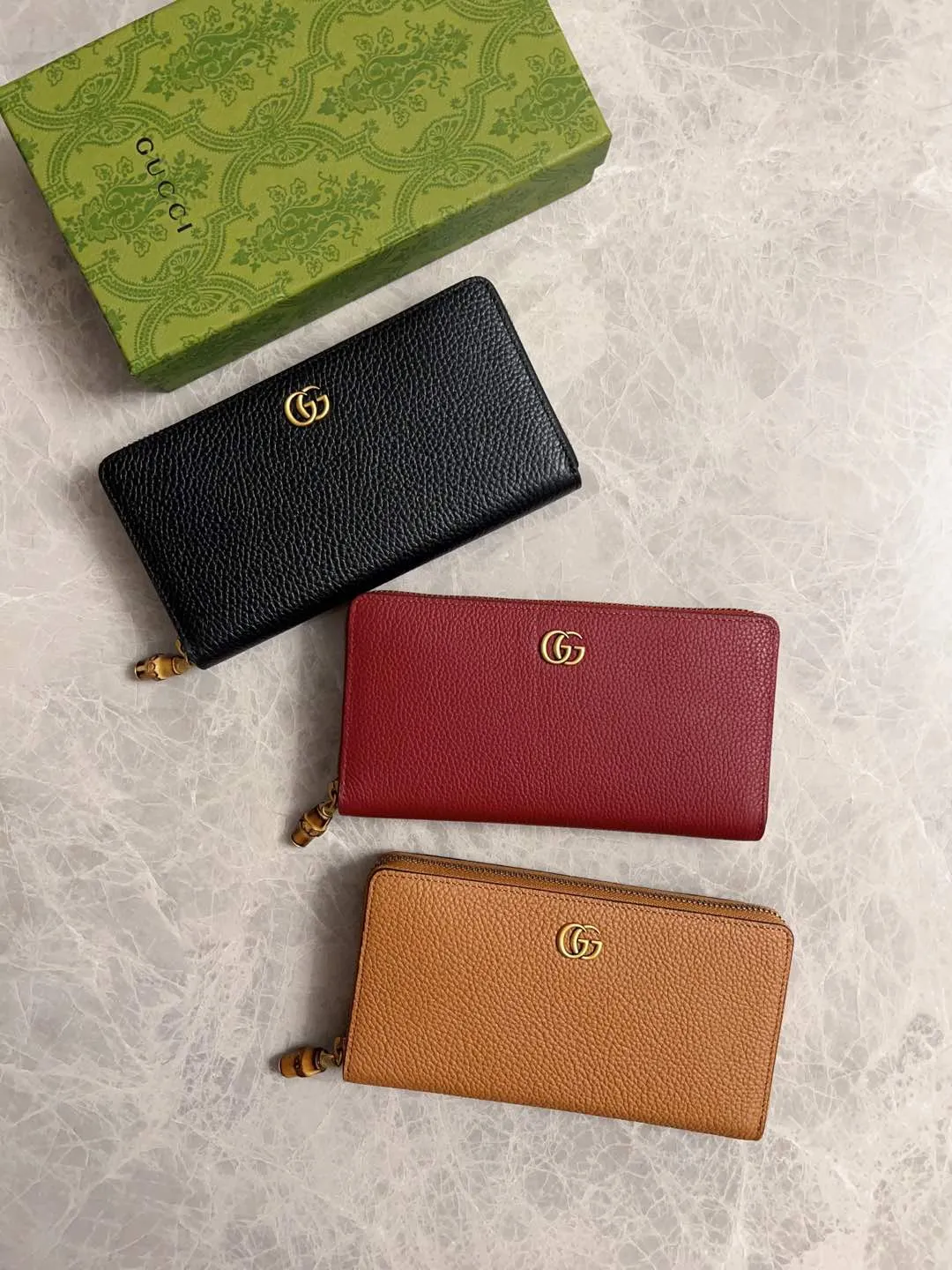 💰460 🇭🇺🇭🇺GG Marmont series long clips are available! Exquisite and generous! Model: 739499. Size: 19.5*11*3cm. Color: black/burgundy/brown/original leather.