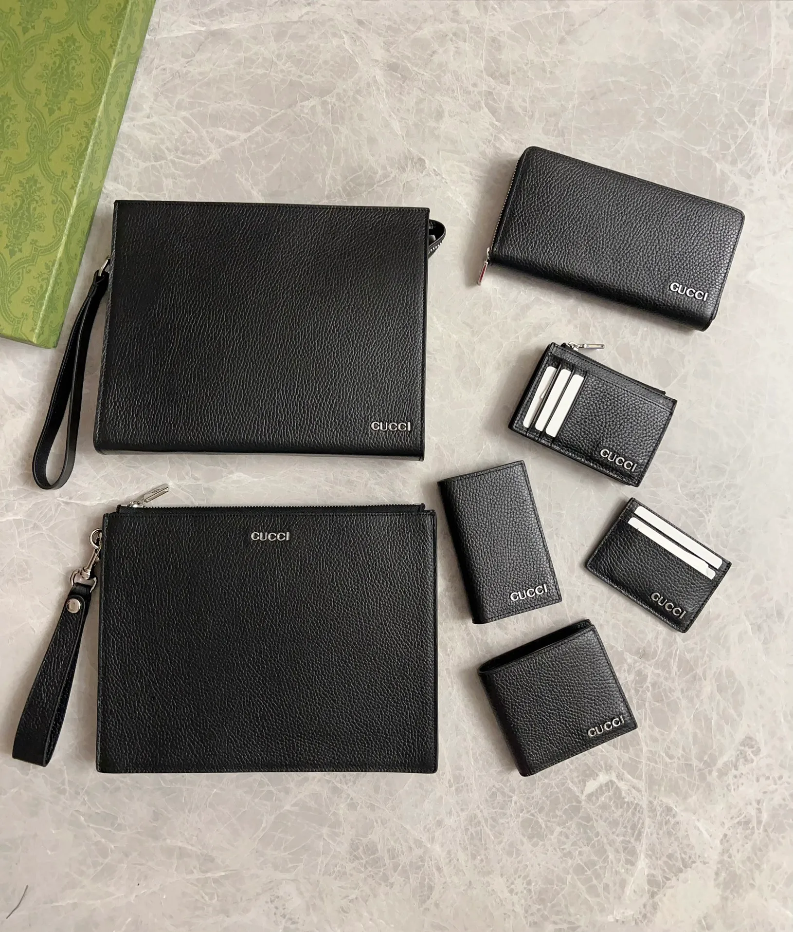 💰700 🇭🇺🇭🇺Counter quality, top-quality original goods, real photos! 🧬🧬Model number: 771319 Black leather🧬🧬Size: 28x22x3.5cm