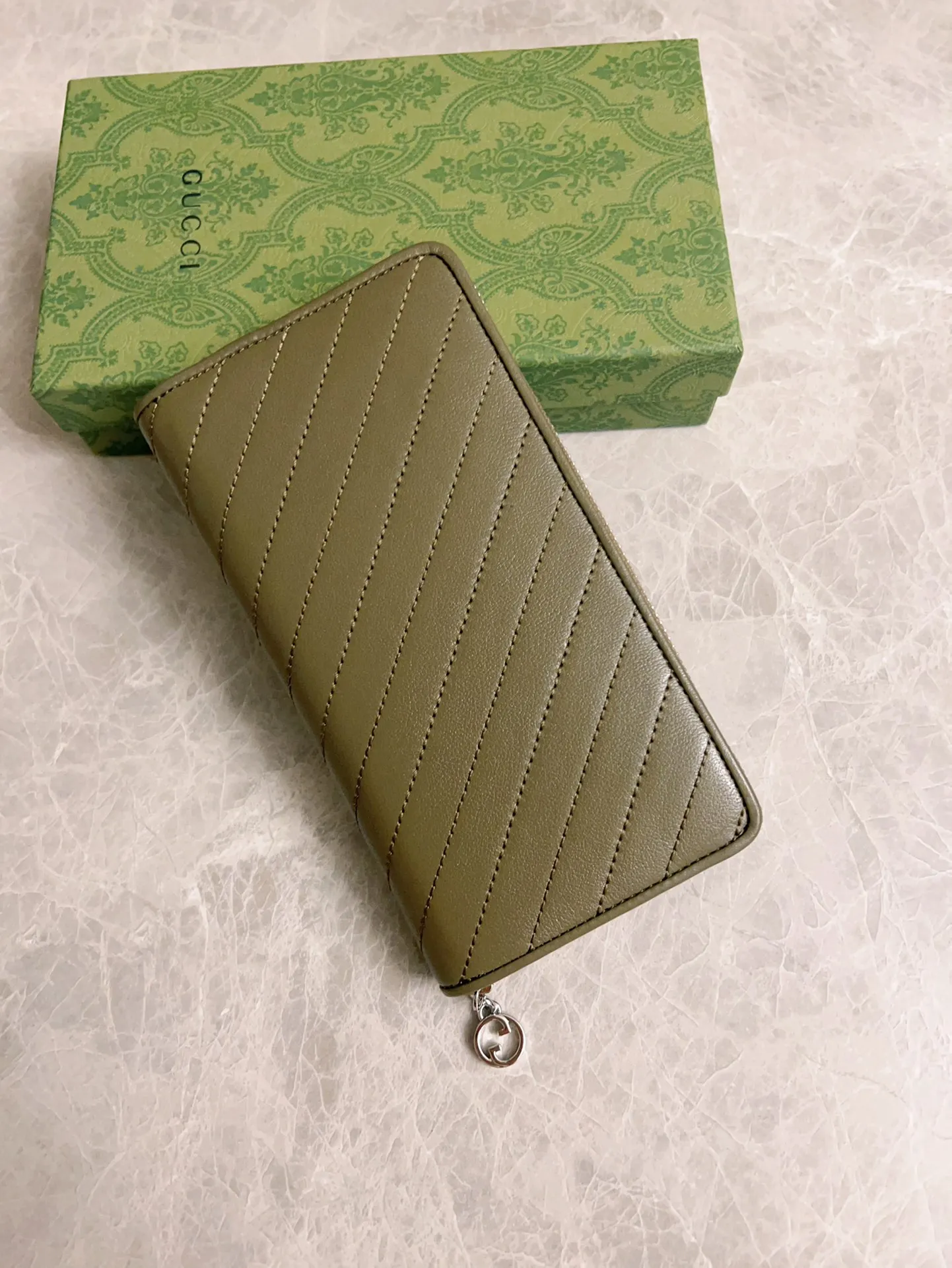 💰480🇭🇺🇭🇺Gucci Blondie series full zipper wallet Model: 760312 Size: 11 (length) x 19.5 (width) x 3cm (thickness) Color: gray/original leather. Made in Italy