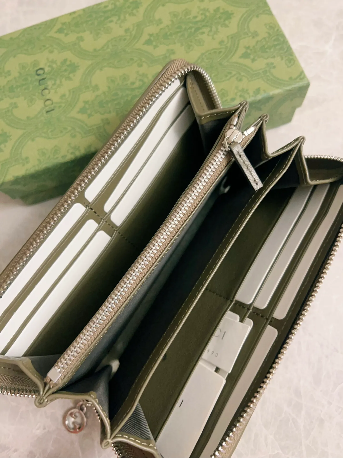💰480🇭🇺🇭🇺Gucci Blondie series full zipper wallet Model: 760312 Size: 11 (length) x 19.5 (width) x 3cm (thickness) Color: gray/original leather. Made in Italy