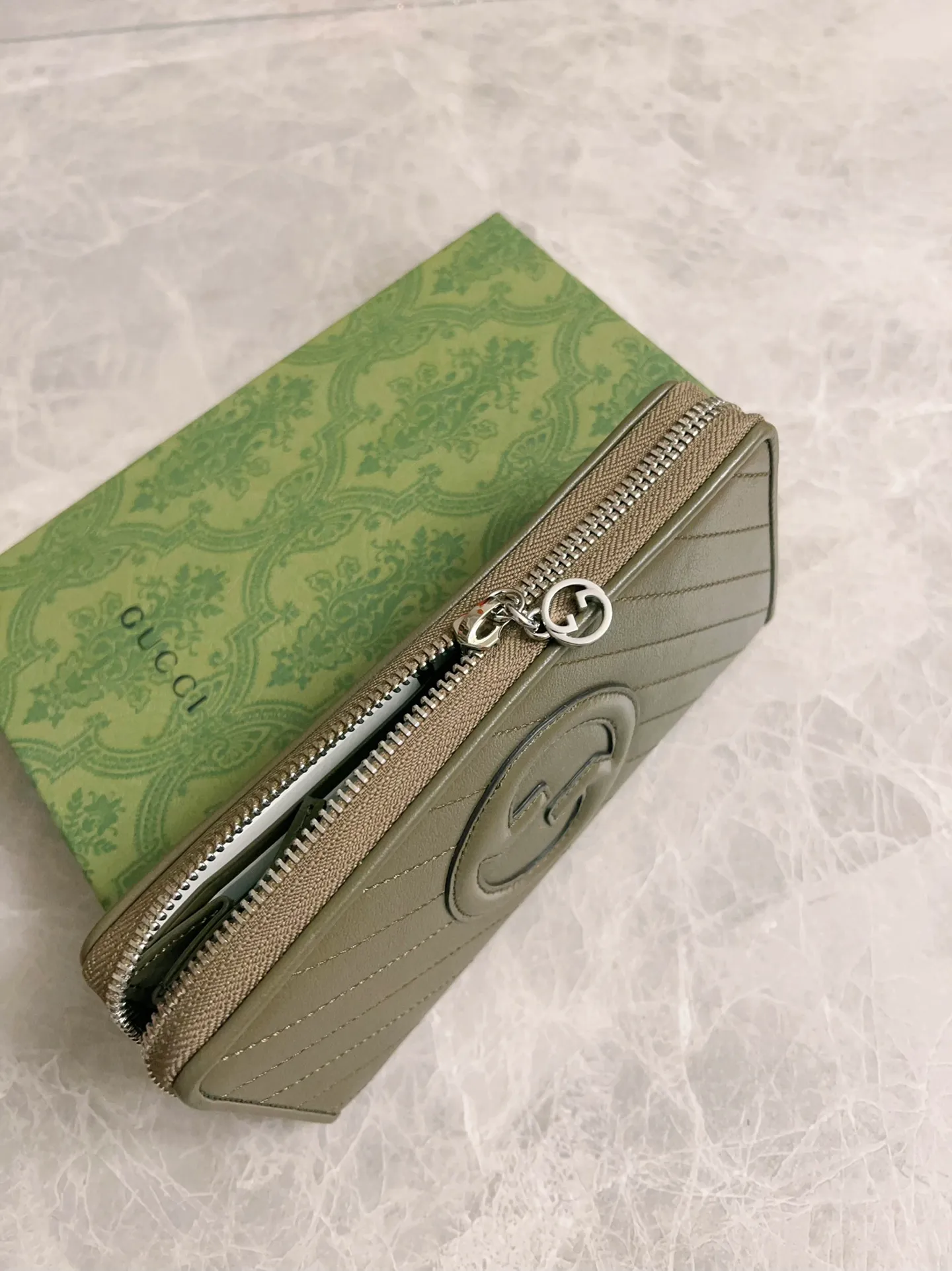 💰480🇭🇺🇭🇺Gucci Blondie series full zipper wallet Model: 760312 Size: 11 (length) x 19.5 (width) x 3cm (thickness) Color: gray/original leather. Made in Italy