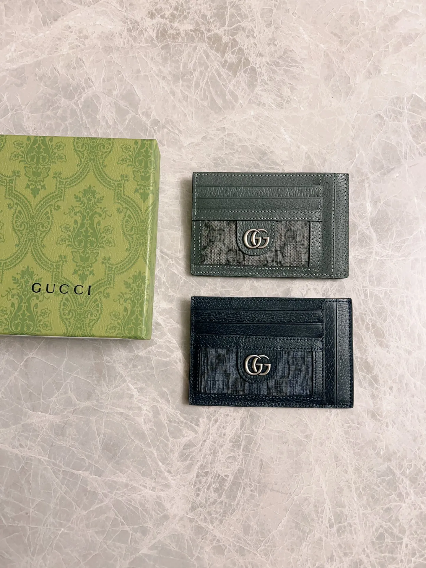 💰280🇭🇺🇭🇺GucciO’s latest phidia series card holder, Ophidia series items have endless retro feelings. Blue GG Supreme canvas, blue cowhide piping, palladium tone hardware Double G Model: 732018 Dimensions: 11x 7cm Color: blue/pvc.