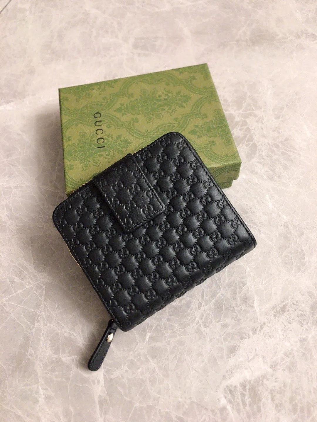 💰390🇭🇺🇭🇺Gucci’s latest 3-fold zipper small wallet ~ original leather-pressed small G🎡🎡No matter the materials, workmanship, logo, stamping, wiring, every detail will fully express the wonderful connotation of *10*3cm Color: black, peony red, pink, exquisite 3 colors