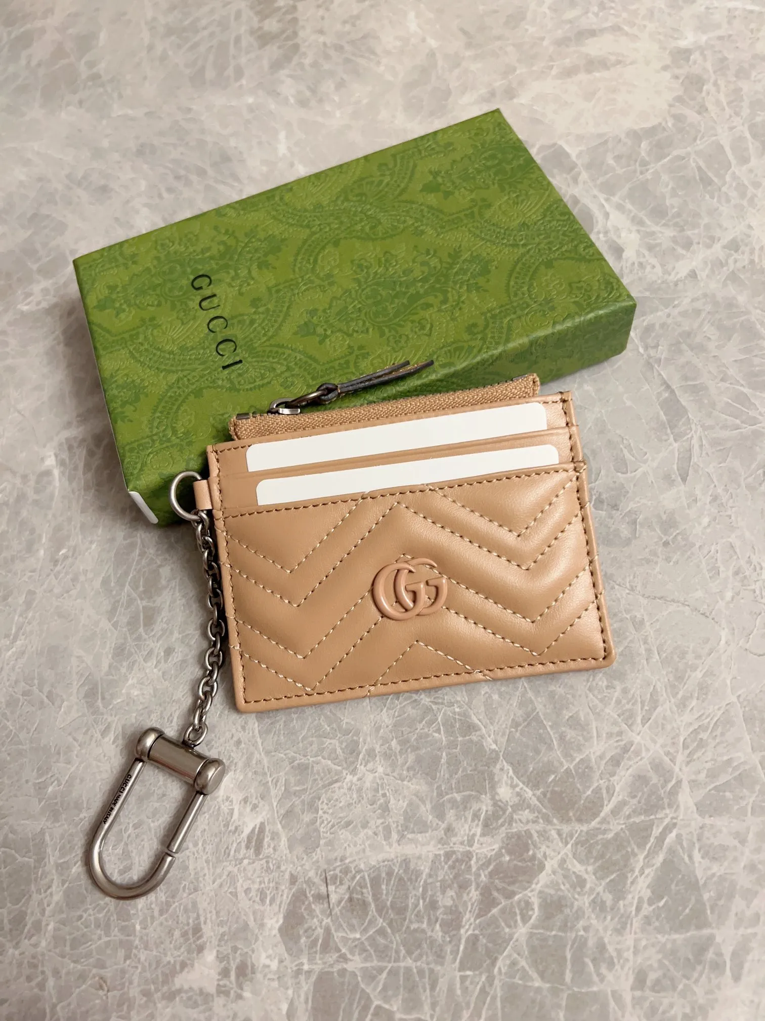 💰350🇮🇹🇮🇹Original new products are on the market! (Card holder) Counter quality, top-quality original goods, real photos! Style No.: 627064 Rose Beige~🎈🎈🎈Size: Width 10 X Height 7.5x1👏👏👏 Shipped