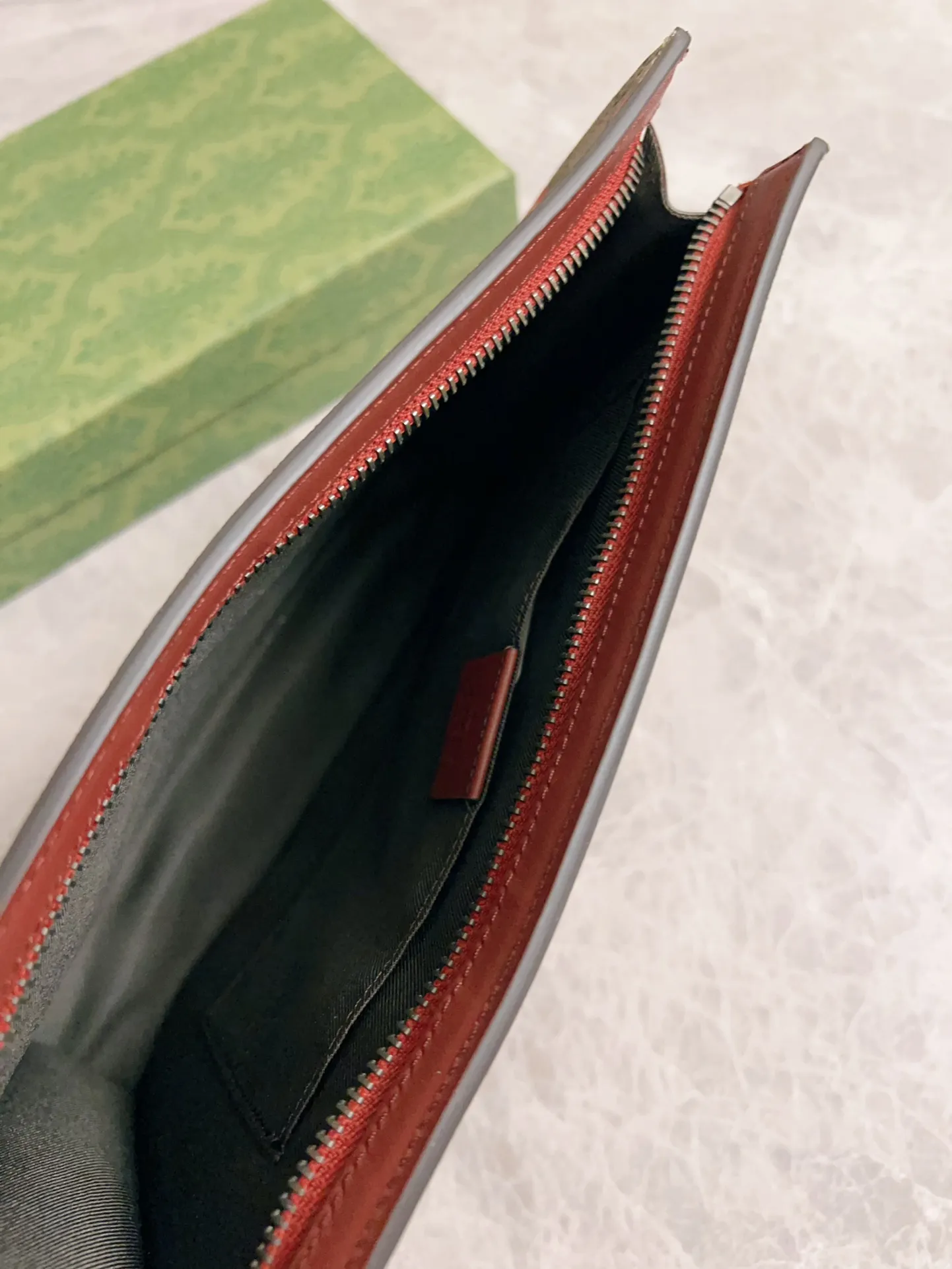 💰440 🇭🇺🇭🇺 New style is coming ~Print~Fashion handbag🥗🥗High-end PVC matching~Original leather, 🥗🥗Exquisite workmanship, super large capacity🥗🥗A must-have item for fashionistas, 🥗🥗Model: 430268, Color: pink flower - rose red, blue flower - bright red, green flower - black, size: width 26x height 20x side 5Cm