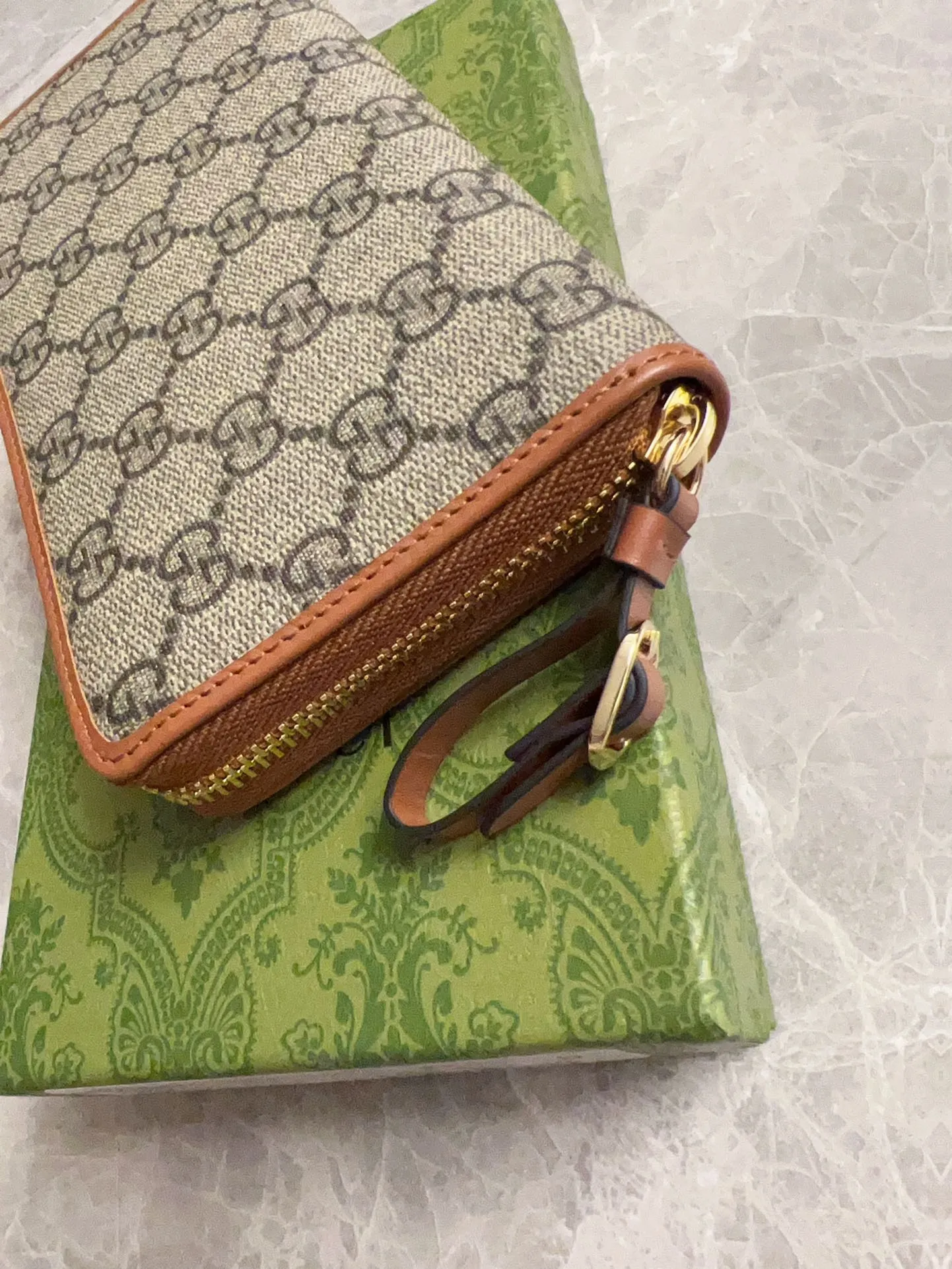 💰460 🇮🇹🇮🇹Gucci’s latest GG Supreme premium PVC with original cowhide leather wallet🌾🌾Model: 821803, size: 19×10x2.5cm