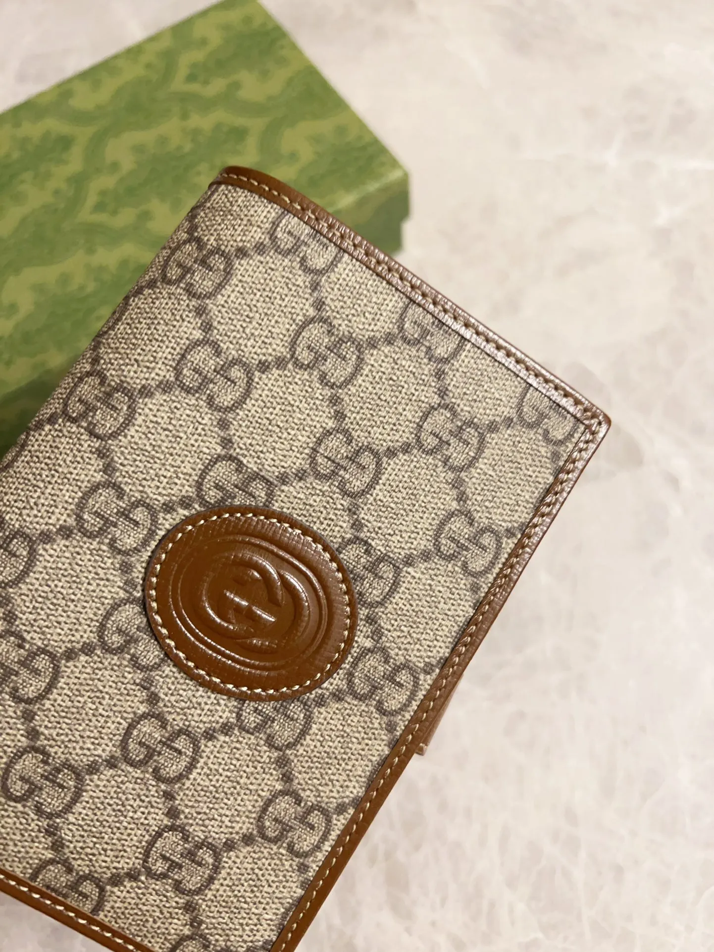 💰350 Real photos! Passport holder model number 724562 Pvc brown black pvc ~🎈🎈🎈 size: width 10.5x height 14.5, 🎉🎉🎉 shipped!
