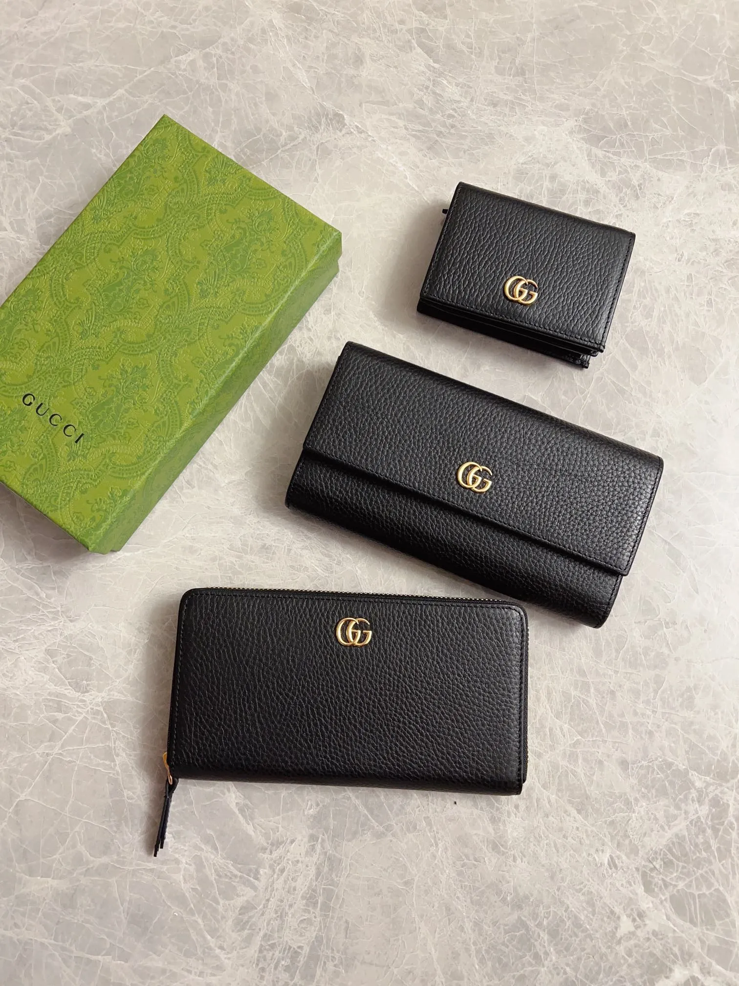 💰420 🇭🇺🇭🇺 New product, original quality! 🍁🍁Model number: 456116, imported natural cowhide leather🍁🍁With the latest double G metal logo🍁🍁Size: 19x 10x 2.5cm, color: black, exquisite and luxurious🍁🍁