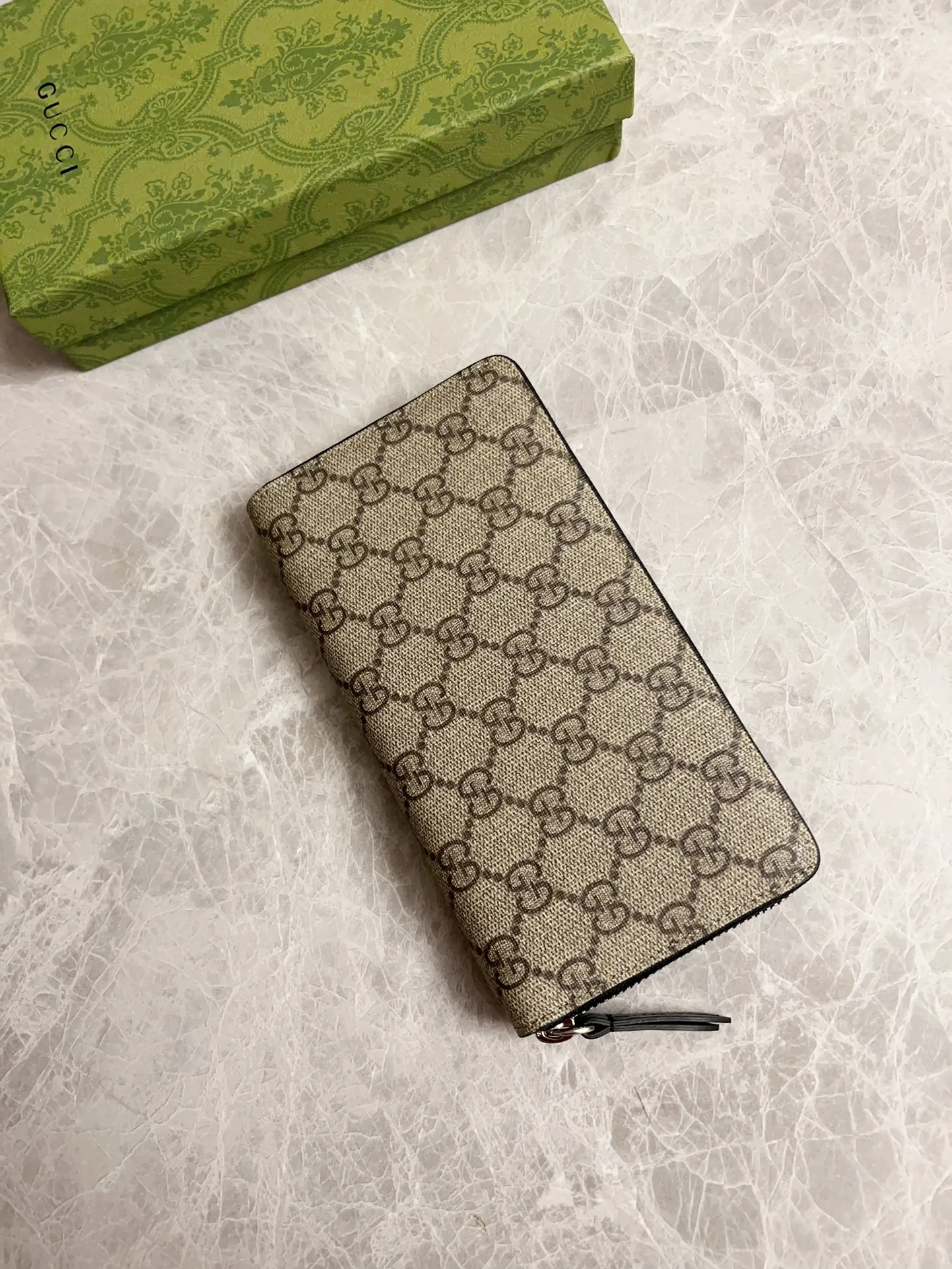 💰380 🇭🇺🇭🇺New men’s wallet! 🐍🐍Synchronized at the counter, original shaved leather with high-quality PVC fabric🐍🐍Tear-printed latest Striped Snake logo🐍🐍Cotton cloth bronze gold pull money, fine oil edge workmanship, simple and elegant, fashionable and domineering,🐍🐍Model: 451273, size: 19x10x2.5cm, color: Brown PVC-Black "Striped Snake"