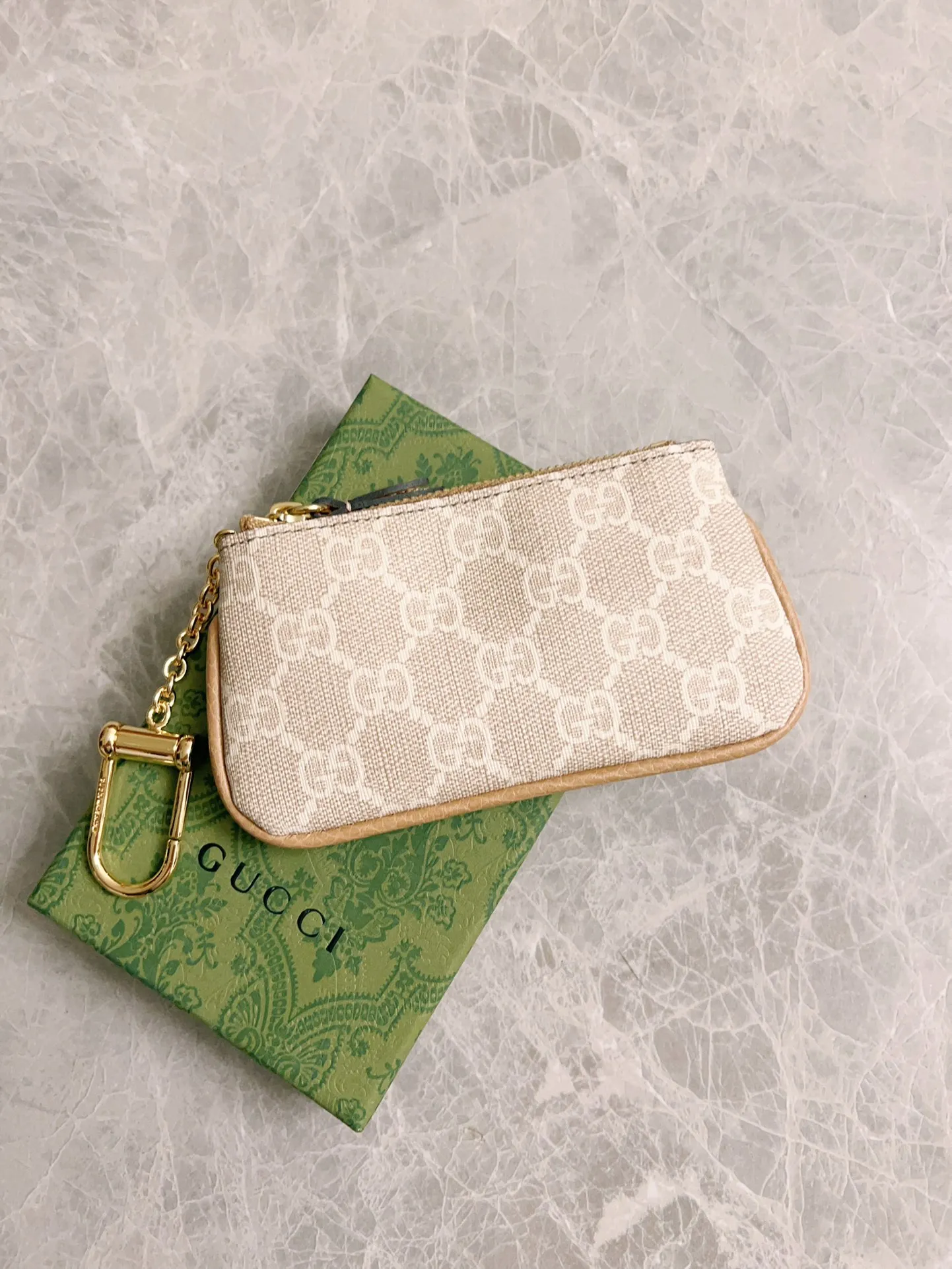 💰340 🇭🇺🇭🇺GG brand new small coin purse ~ lipstick bag 🪅🪅 Made of imported cowhide leather and PVC , 🪅🪅 with exquisite original factory double G hardware 🪅🪅, flexible and unique hook buckle, small and exquisite, great effect, model: 772321, color: khaki pvc, size: 12x7.5x1.5cm
