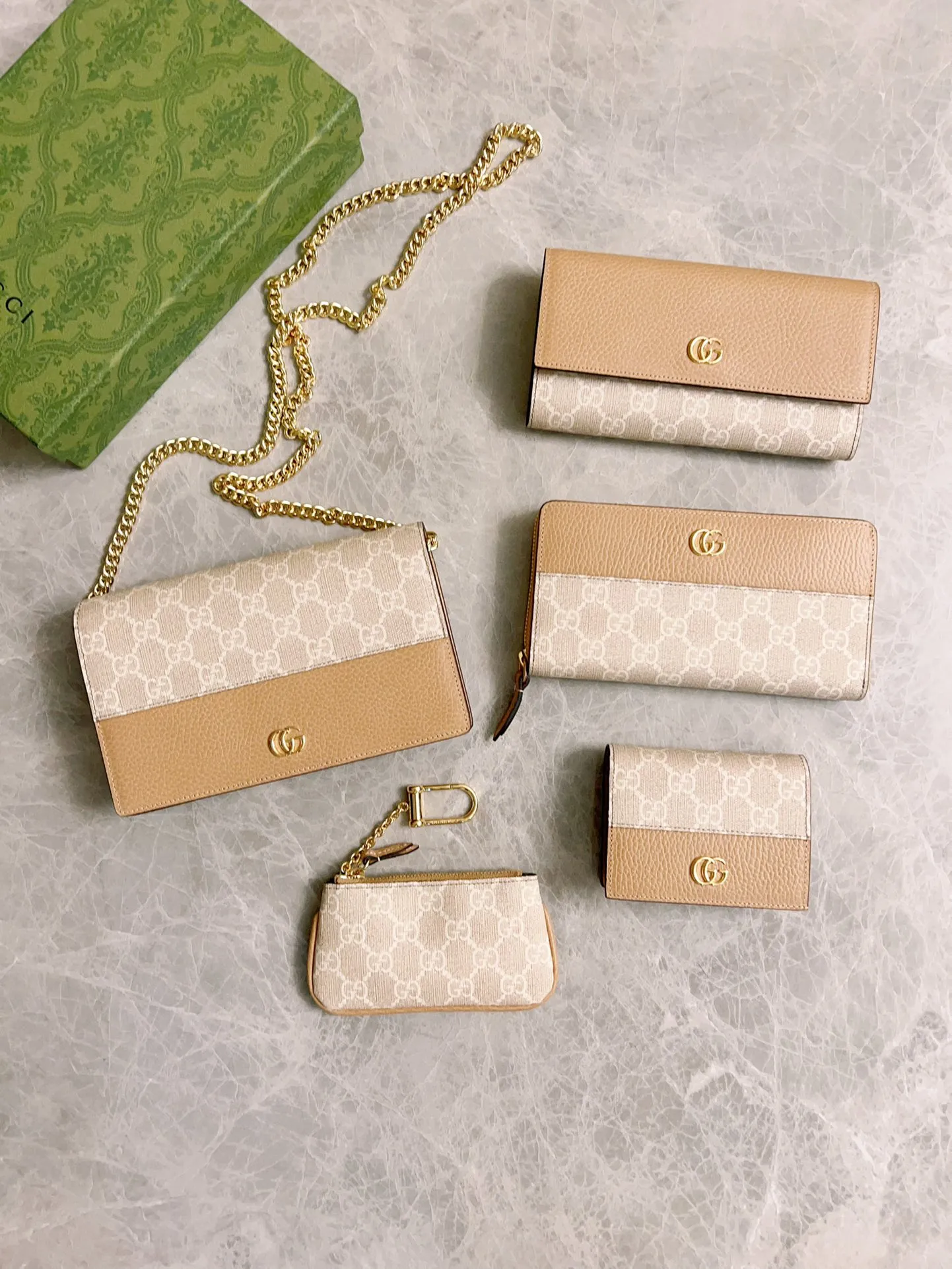💰340 🇭🇺🇭🇺GG brand new small coin purse ~ lipstick bag 🪅🪅 Made of imported cowhide leather and PVC , 🪅🪅 with exquisite original factory double G hardware 🪅🪅, flexible and unique hook buckle, small and exquisite, great effect, model: 772321, color: khaki pvc, size: 12x7.5x1.5cm