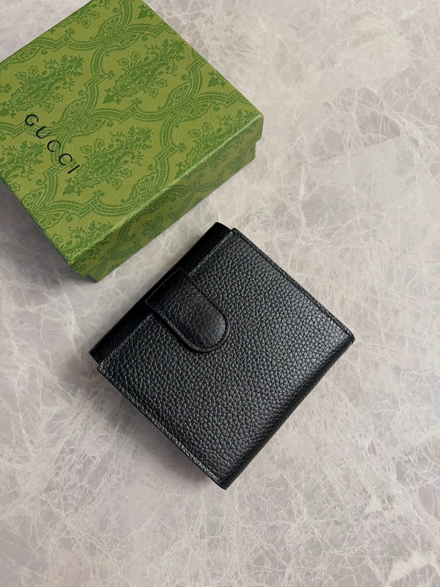 💰440 🇭🇺🇭🇺The latest model original Ferrari leather ~ pressed large G🌷🌷original double G hardware 🌷🌷exquisite oil edges! Model: 615525 Size: 12x11x3cm 🌷🌷Color: Gram pattern
