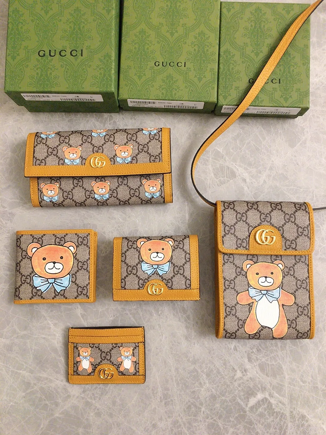 💰300 🇭🇺🇭🇺GUCCI KAI Kim Jong-in Joint Bear Series 🍃🍃 Short Wallet 🍃🍃 Model: 660159, Size: 11x9cm, 🍃🍃 Made of original leather!