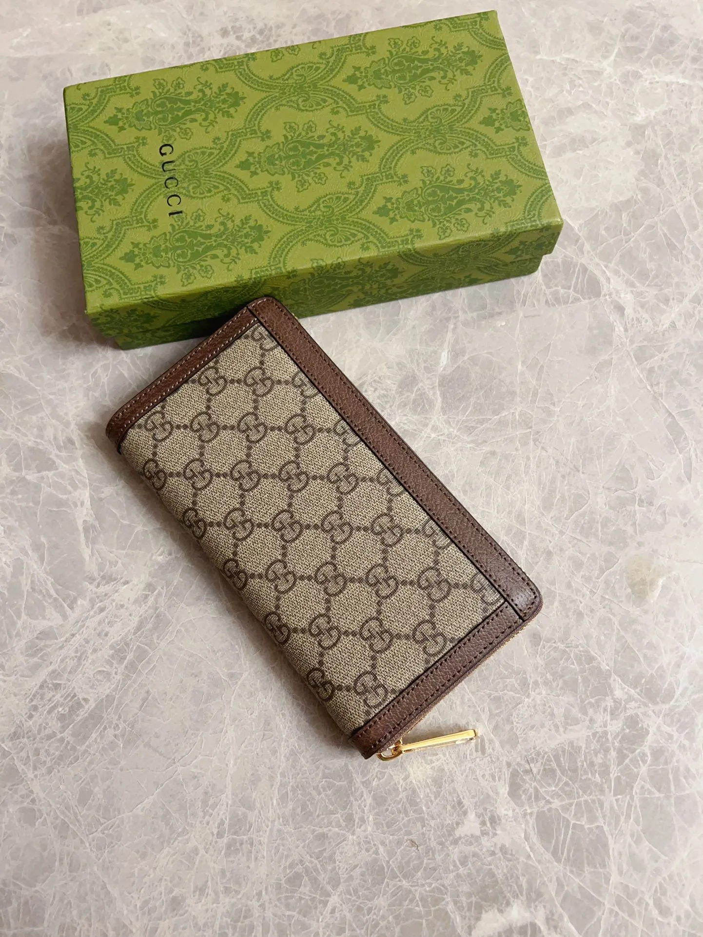 💰440 🇭🇺🇭🇺GucciO’s latest phidia series zipper bag, Ophidia series items have endless retro feelings. GG Supreme canvas, cowhide piping, palladium tone hardware Double G Model: 772305 Dimensions: 19x 10x2.5cm Color: Brown/PVC.