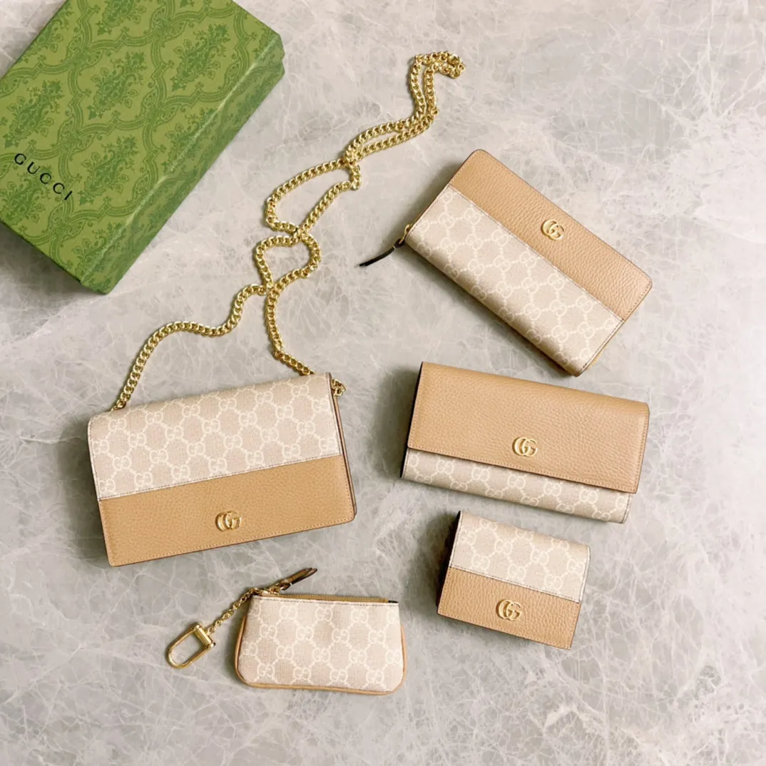 💰360 🇭🇺🇭🇺gucci new product! Using imported original leather and imported thread,‼ ️The new Ophidia series❣ Made of calfskin imported from Italy, equipped with classic double G hardware, a new style and contour support are now available. A structural shape in which the inner side is divided into intervals. 😘Made from top overseas hardware, 💍Model: 658610, Color: Khaki PVC Size: 11x9x3cm